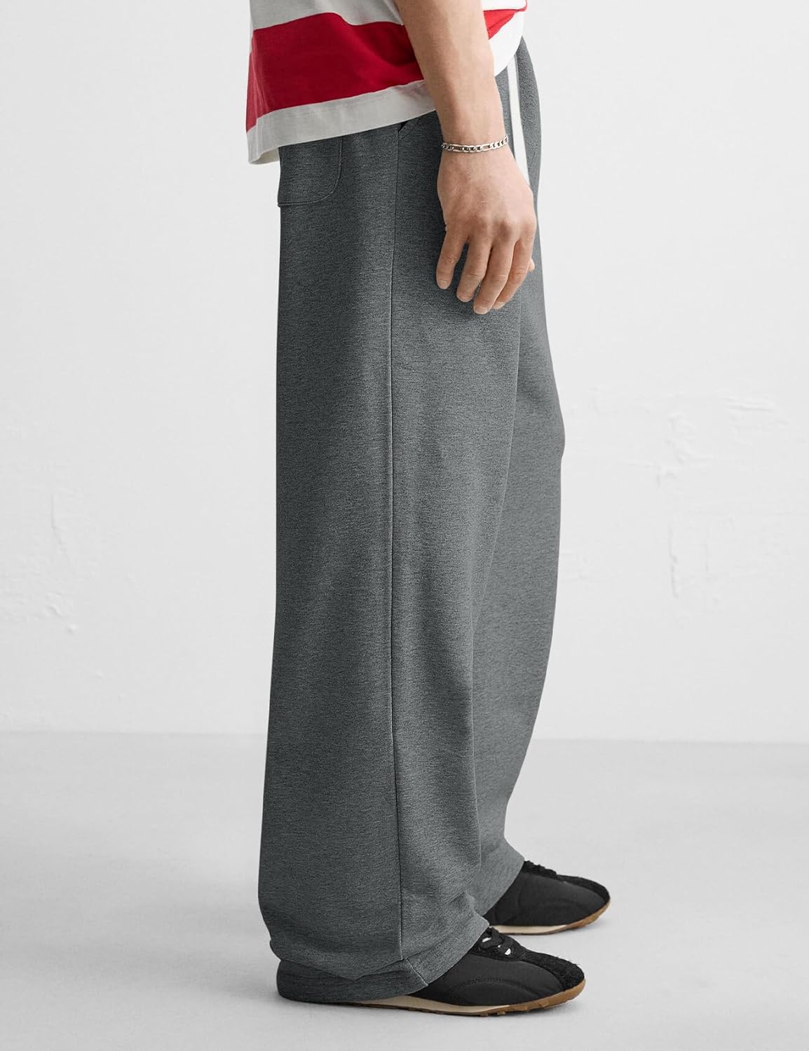 HeSaYep Men's Fleece Lined Sweatpants Baggy Wide Leg Lounge Sweat Pants with Pockets - Image 3