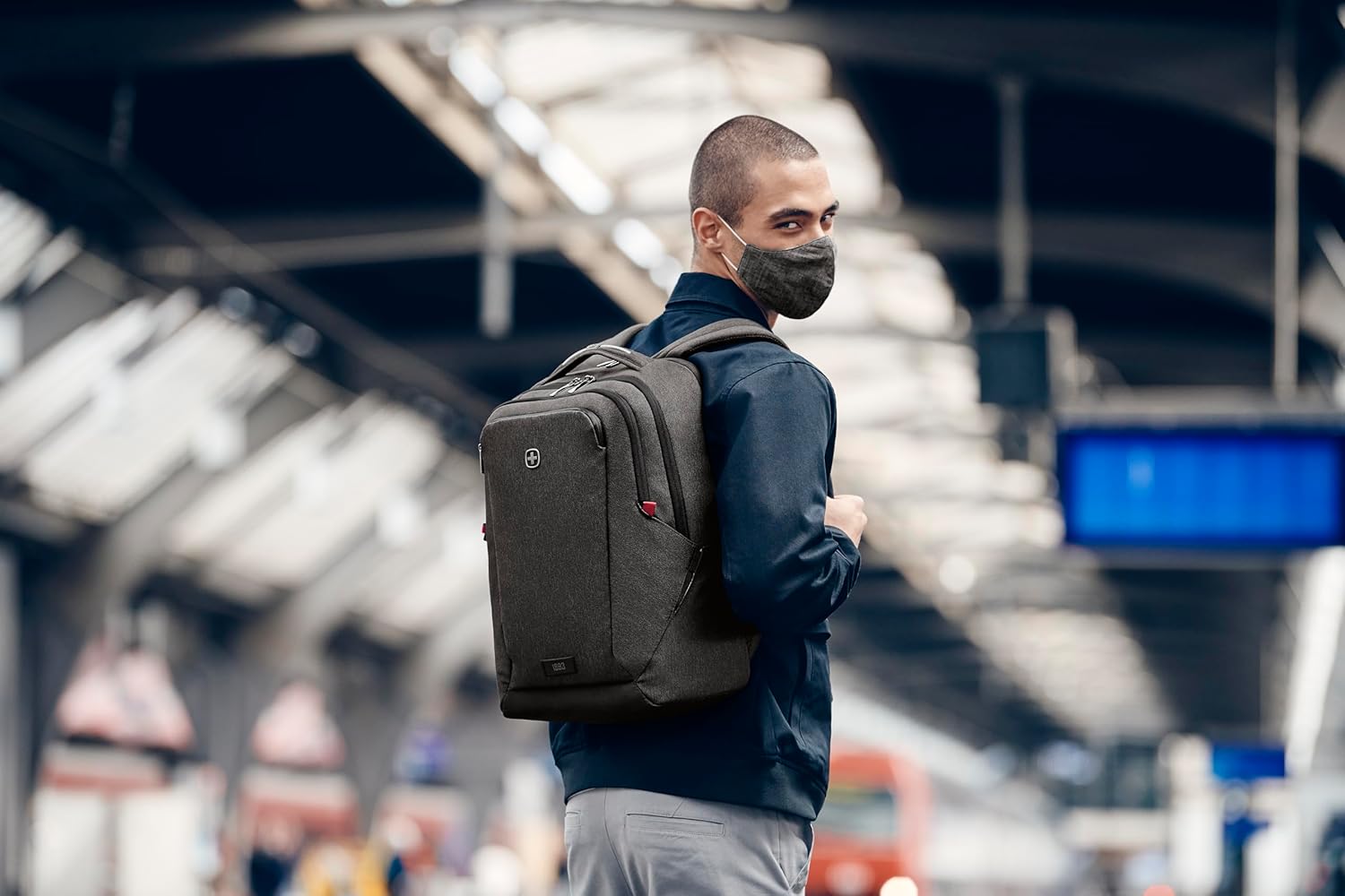 Wenger MX Professional laptop backpack with tablet pocket, notebook up to 16 inches, tablet of up to 10 inches, organizer, 21 L, for men and women, office, business travel, uni, mottled gray, 611641