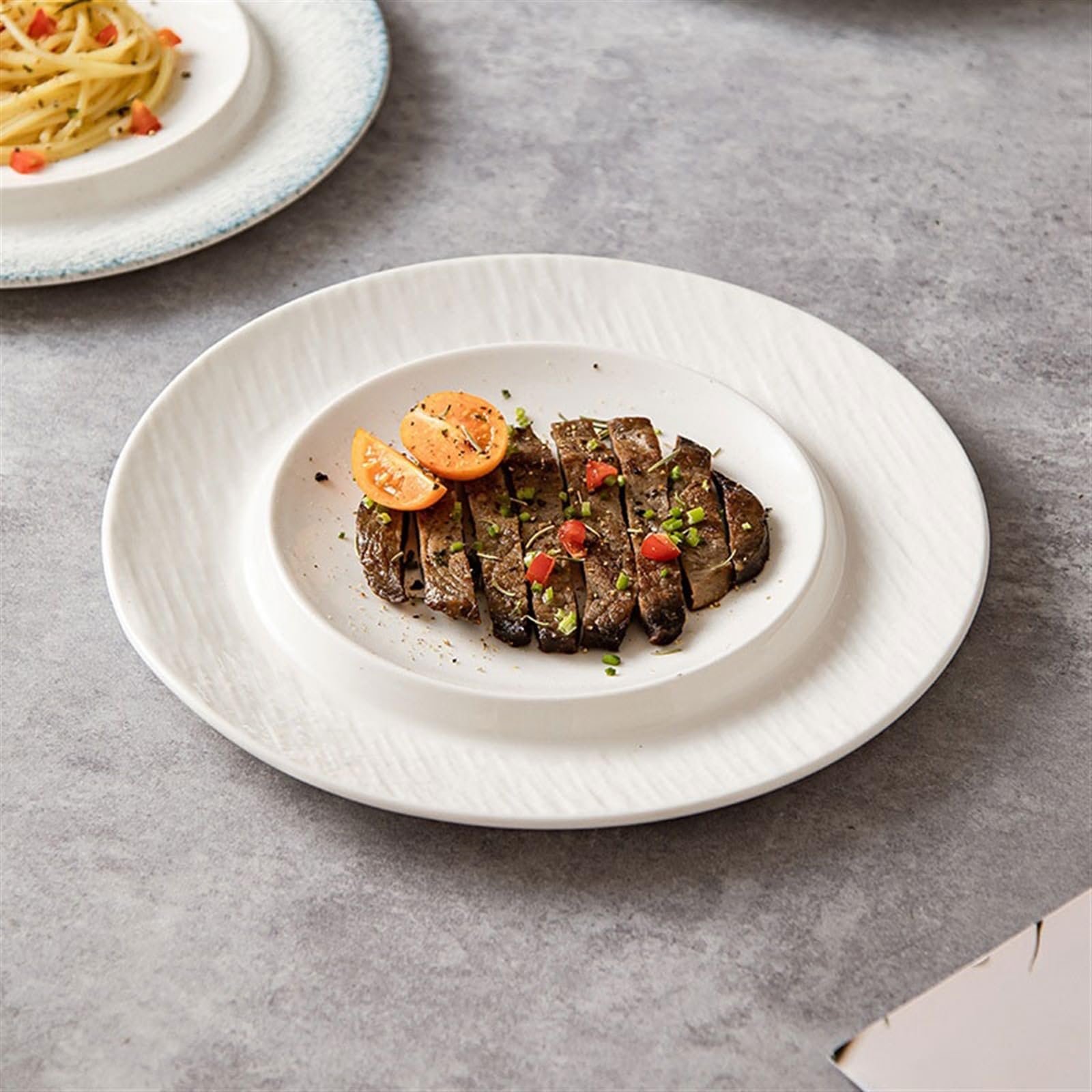 Assiettes de service Assiette en céramique en grès givré, sensation Premium, assiette de nourriture occidentale créative, assiette à Steak, assiette de service peu profonde Assiette réutilisable(Blanc