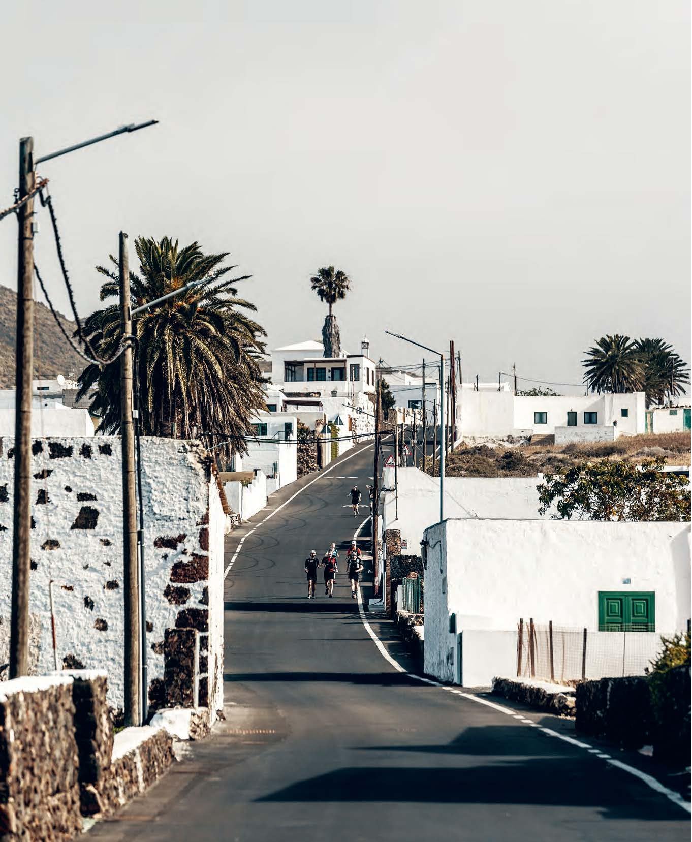 Canary Islands /anglais: a visual travel guide through the Canaries : discover natural beauty, hidden gems & hiking trails (Explore Europe)
