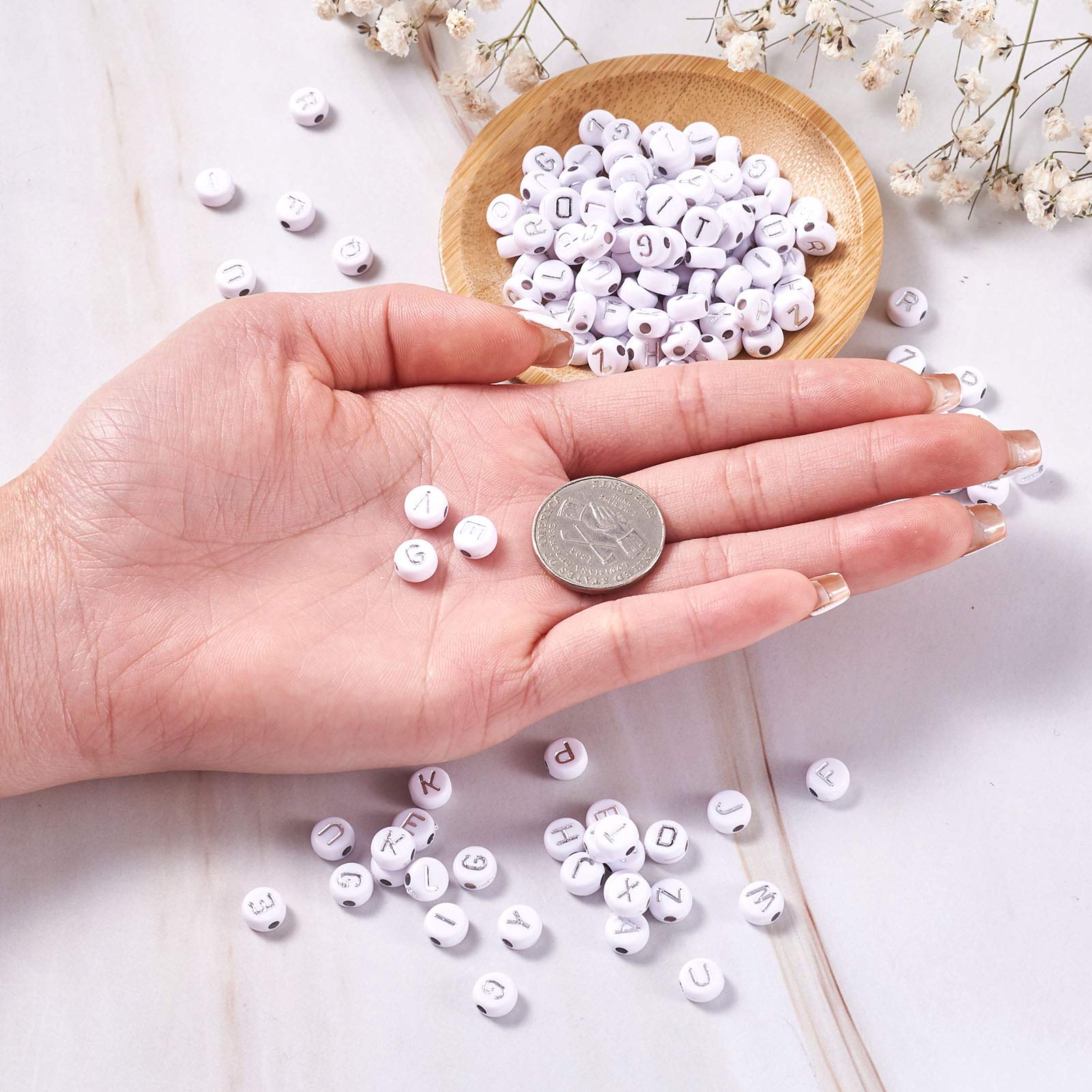 Kit Perline Acriliche Cheriswely Oro Bianco: 1700 Pezzi Lettere A-Z E Cuori Per Bracciali Fai Da Te