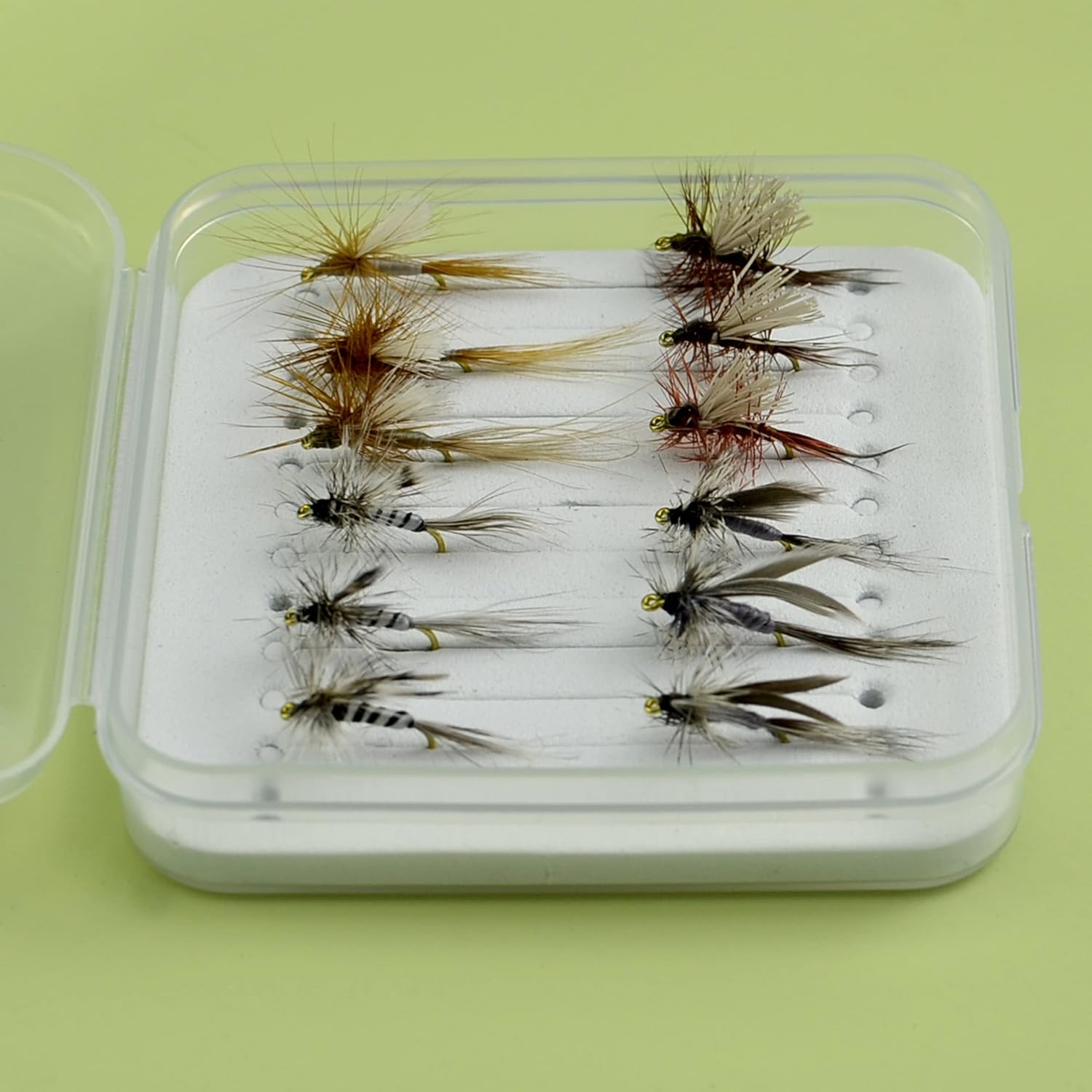 Fly Fishing Dry Flies/ A Dozen /Caddis Parachute/DORATO Hare's Ear/ELK Hari/GRIFFITH'S GNAT/HEMMINGWAY/Parachute Adams/Royal Coachman/PEG'S Midge (Tow Varieties) : Sports & Outdoors