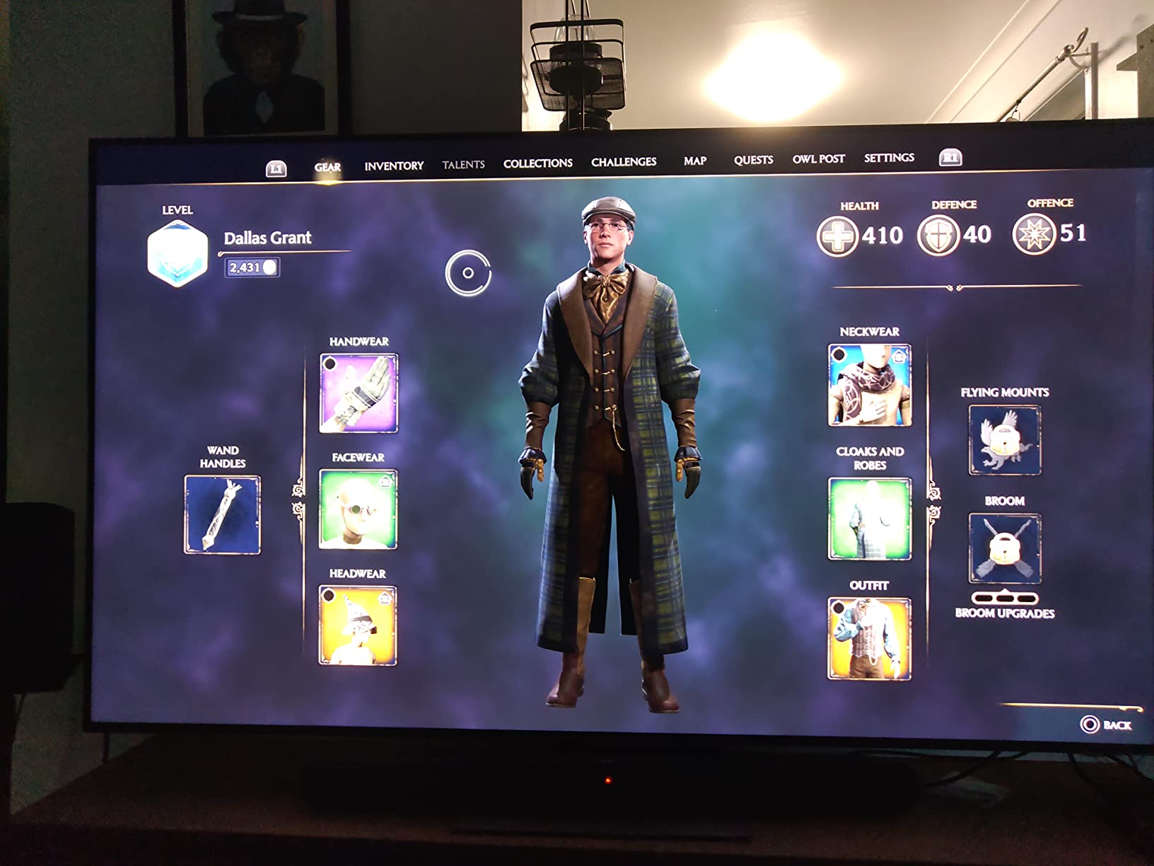 Game is 5 stars, Amazon is zero stars.