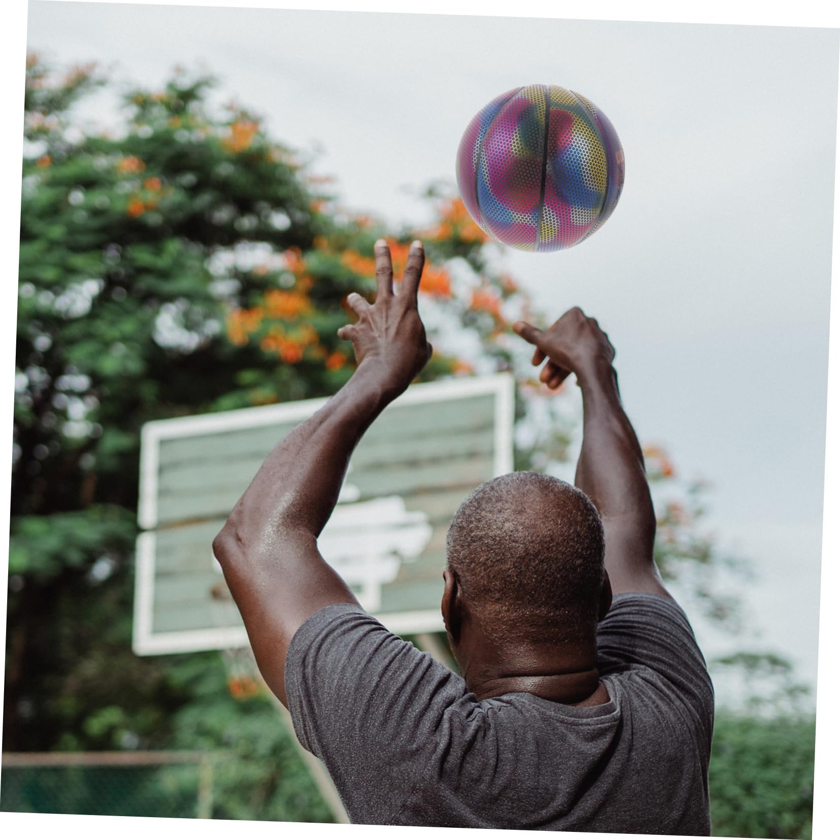 Sosoport 1 Set Holographic Reflective Luminous Basketball Night Training Basketball for Cool Matches Fluorescent Design Standard Present for Friends and Boyfriends