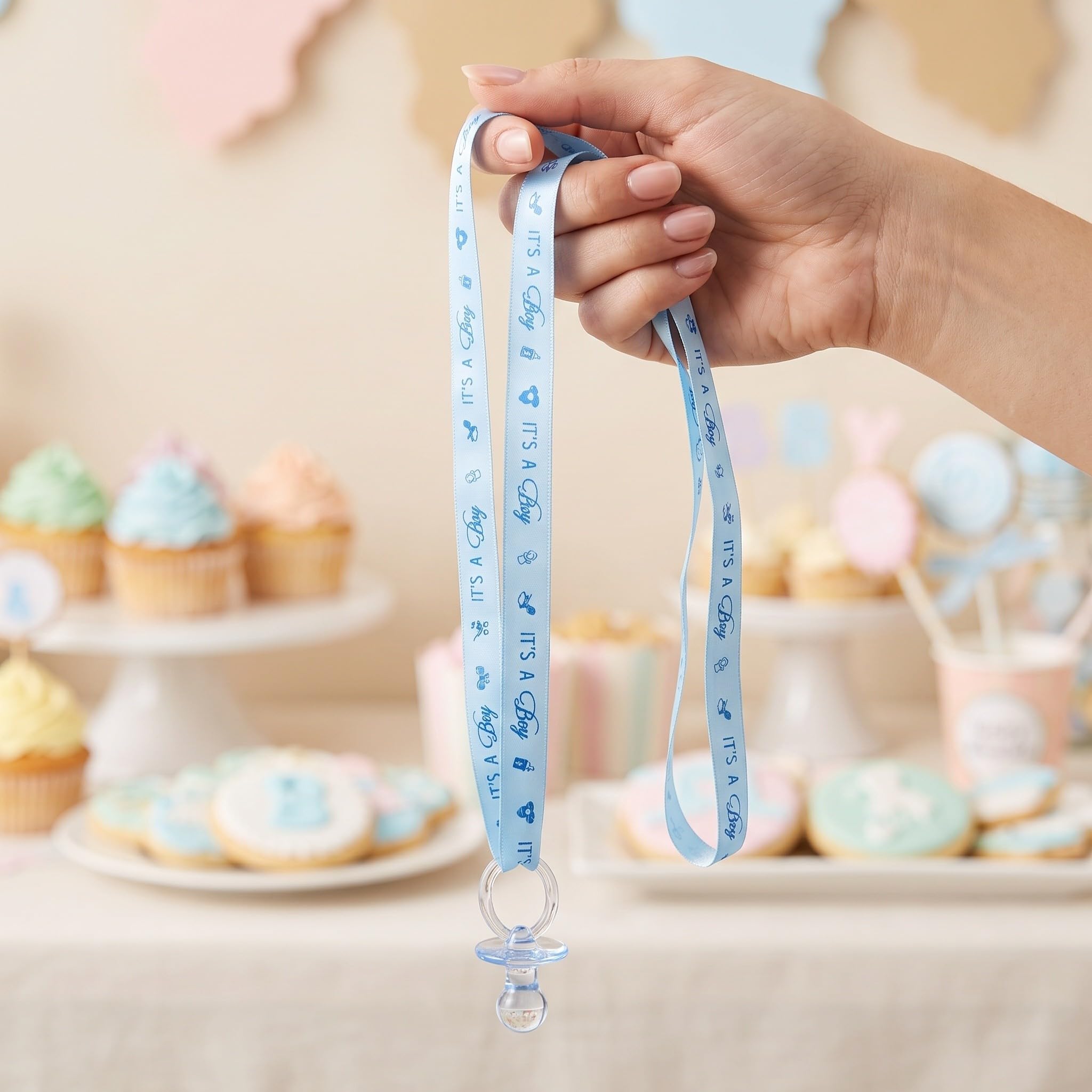 Lurrose Collana con 36 ciucci per baby shower - Bomboniere per feste con ciucci in acrilico - Collana con ciondoli in plastica per decorazioni da tavolo per baby shower, rosa, blu
