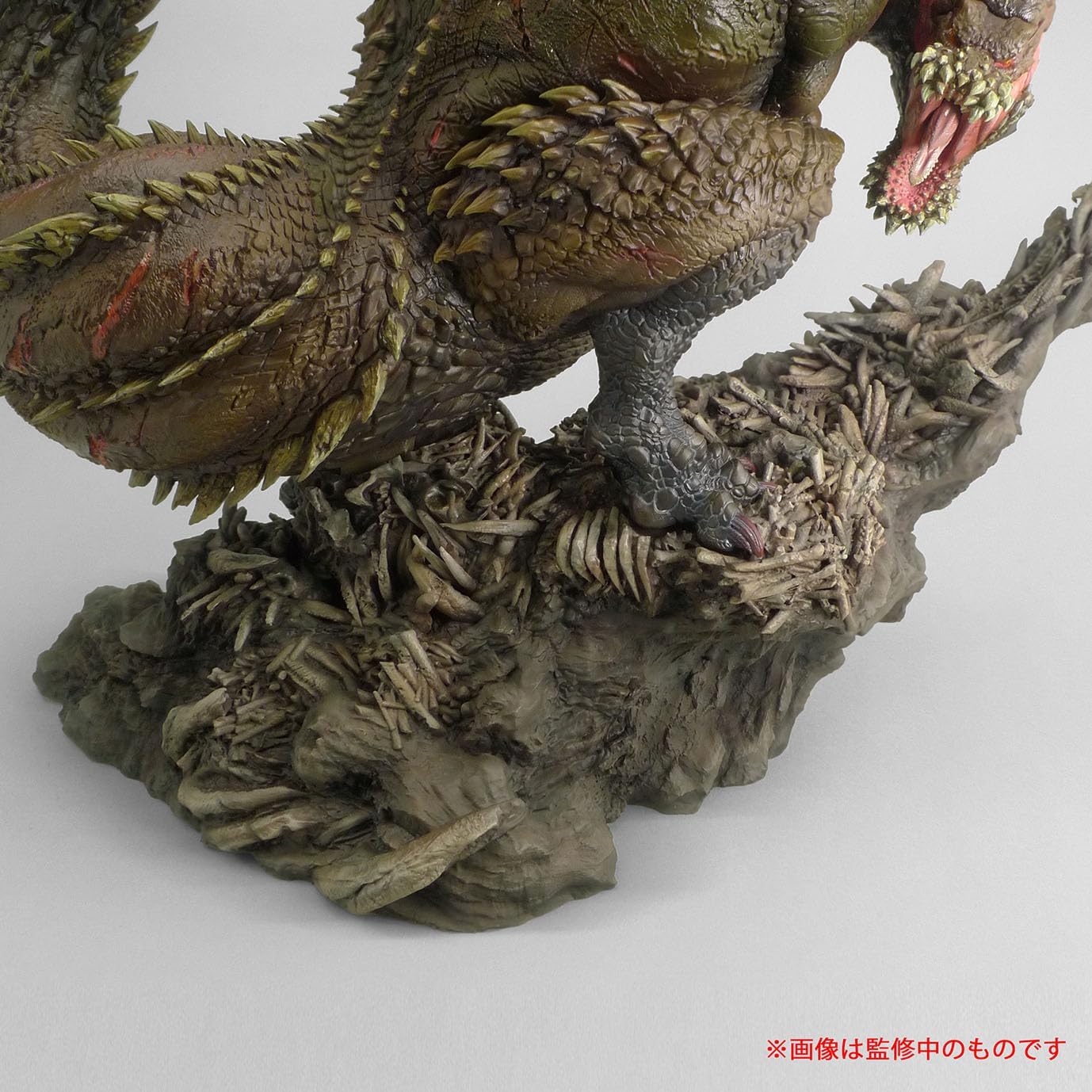 Capcom Monster Hunter: Deviljho CFB Creator’s Model Figure