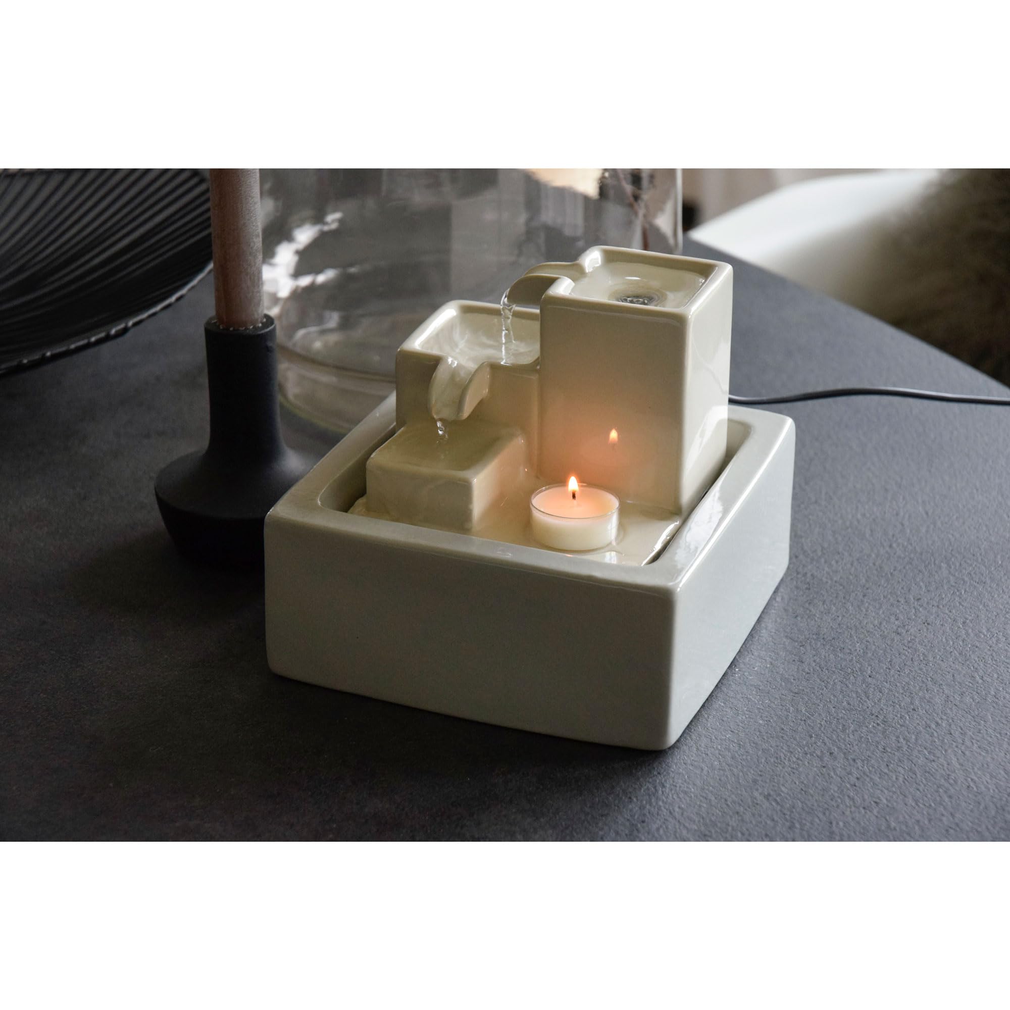 dobar® Petite Fontaine en Cascade en céramique à Trois Niveaux avec Design en Pierre - Fontaine d'intérieur avec Pompe Incluse - 19 x 19 x 16,5 cm - Blanc