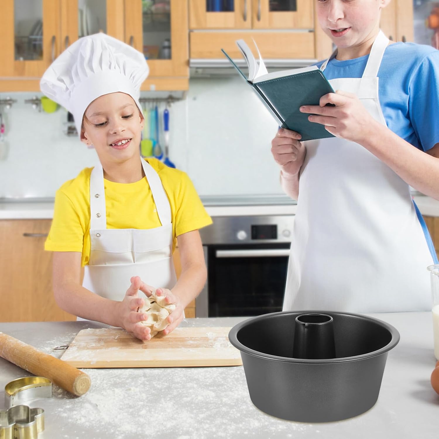 Kichvoe Round Carbon Steel Angel Food Cake Pan, Black, 12-Inch
