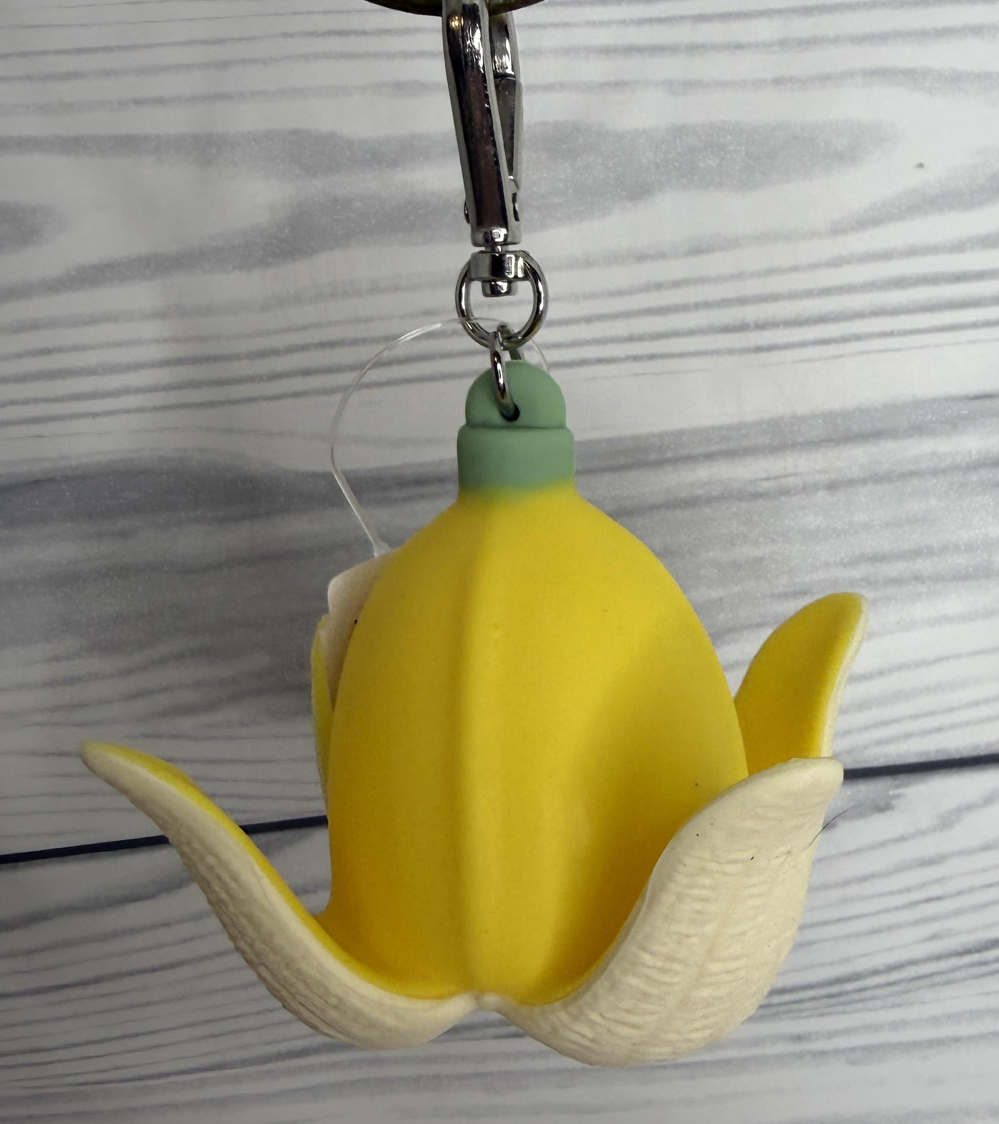 Bath and Body Works Yellow Banana Pocketbac Hand Sanitzer Holder