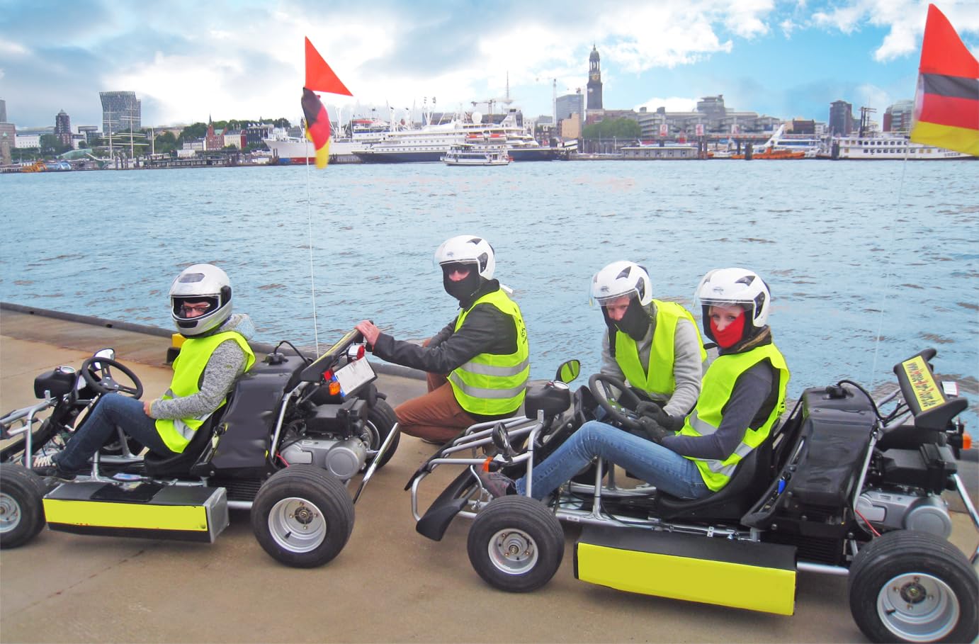 JOCHEN SCHWEIZER Geschenkgutschein: City- & Überland-Kart-Tour Hamburg