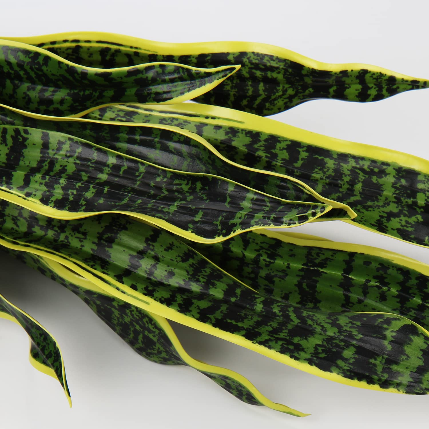 Hollyone 2 plantas artificiales grandes de serpiente, 26 pulgadas, plantas artificiales decorativas Sansevieria para interiores y exteriores, decoración hogar, sala estar, balcón, baño