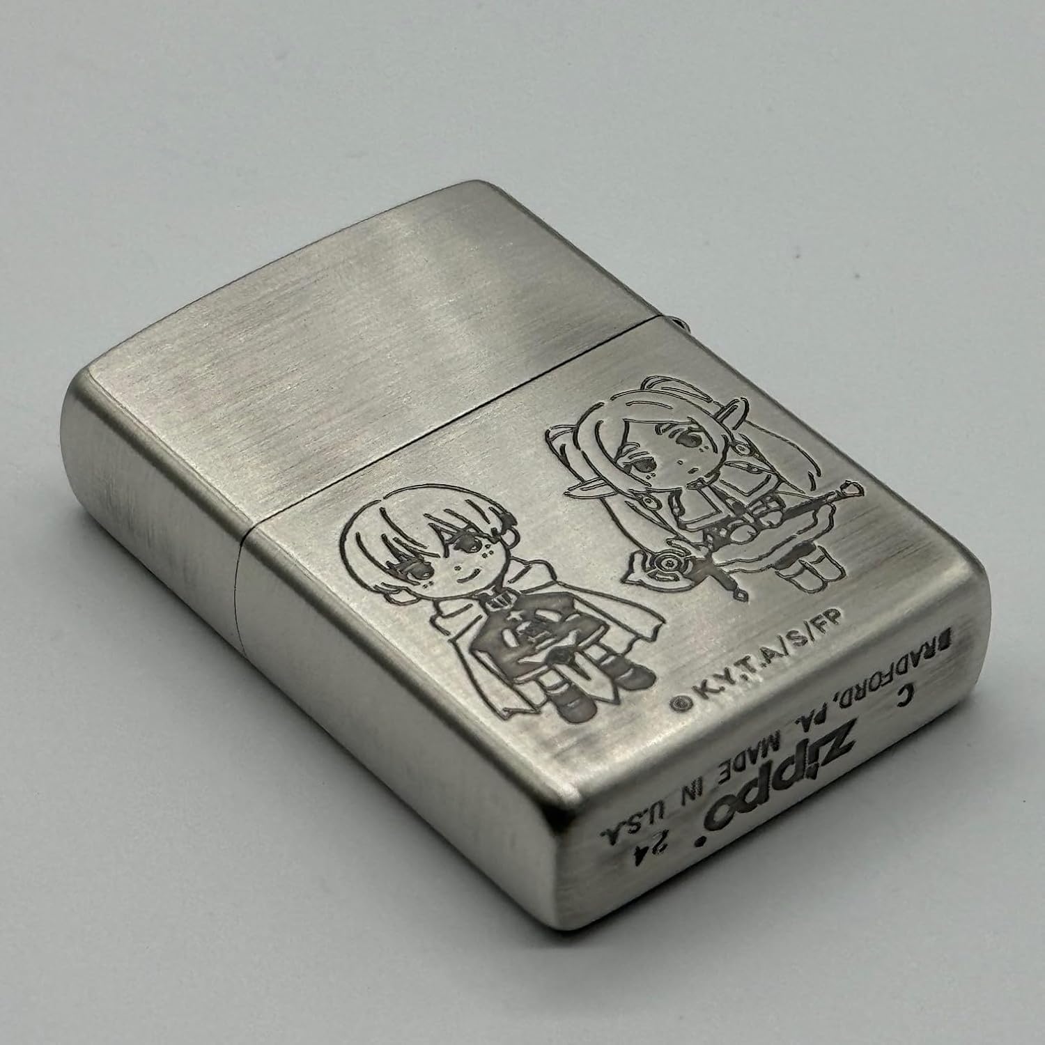 葬送のフリーレン ヒンメル & フリーレン ZIPPO Amazon.co.jp: ZIPPO オイルライター 葬送のフリーレン ヒンメル