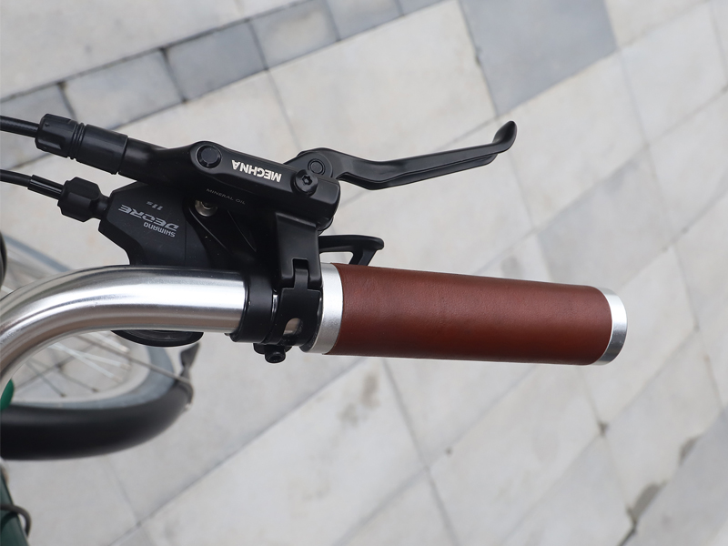 Watch How to Install Brake set on Amazon Live