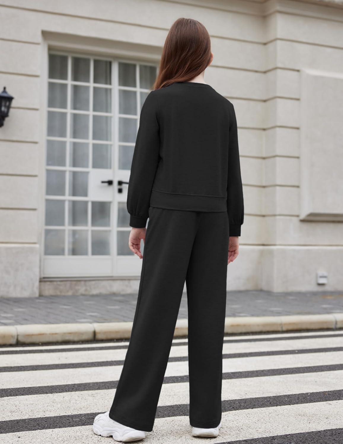 Arshiner Girls 2 Piece Outfits Sweatsuit Set Twist Front Sweatshirt Wide Leg Sweatpants Tracksuit with Pockets - Image 4