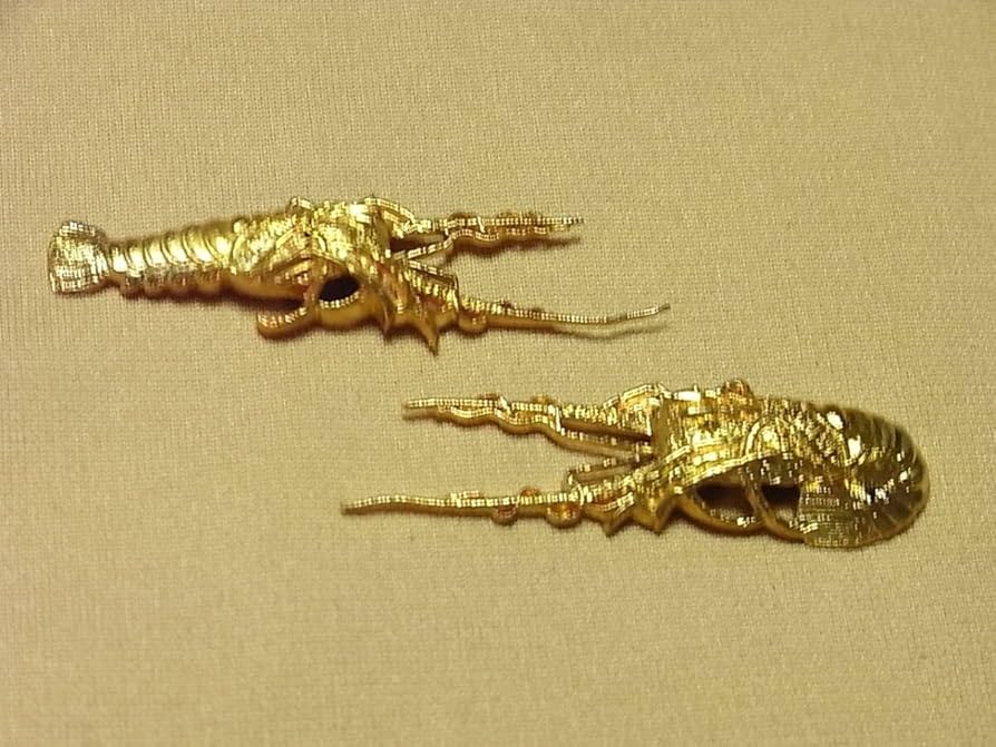 海】江戸明治期 牛形 手彫 目貫 金具 金目 銅製鍍金 骨董品 海】 海】江戸明治期 牛形 手彫 目貫 金具 金目 銅製鍍金 骨董品 海】