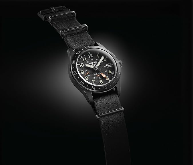 Seiko 5 Sports Field GMT Sports Style Mechanical Automatic Winding (Hand Winding Included) Men's