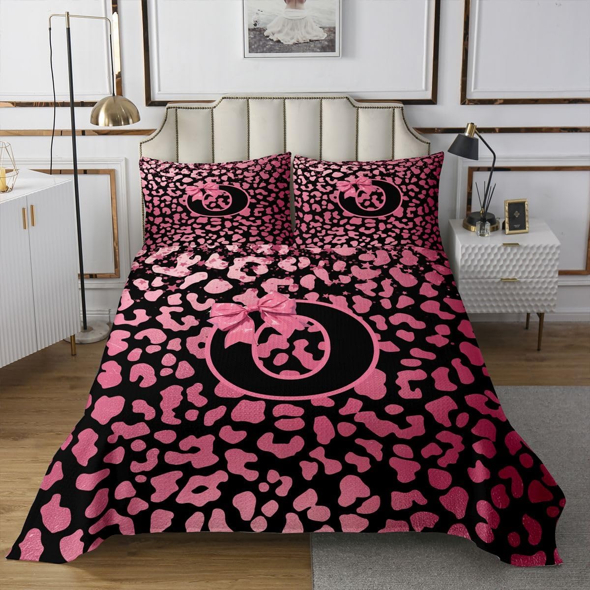 jejeloiu Initial Letter O Bedspread 3 Pieces Queen Size Leopard Bowknot Coverlet Set Soft Cozy Pink Black Glitter Bow Lightweight Quilted Coverlet for All Season with 2 Pillowcases