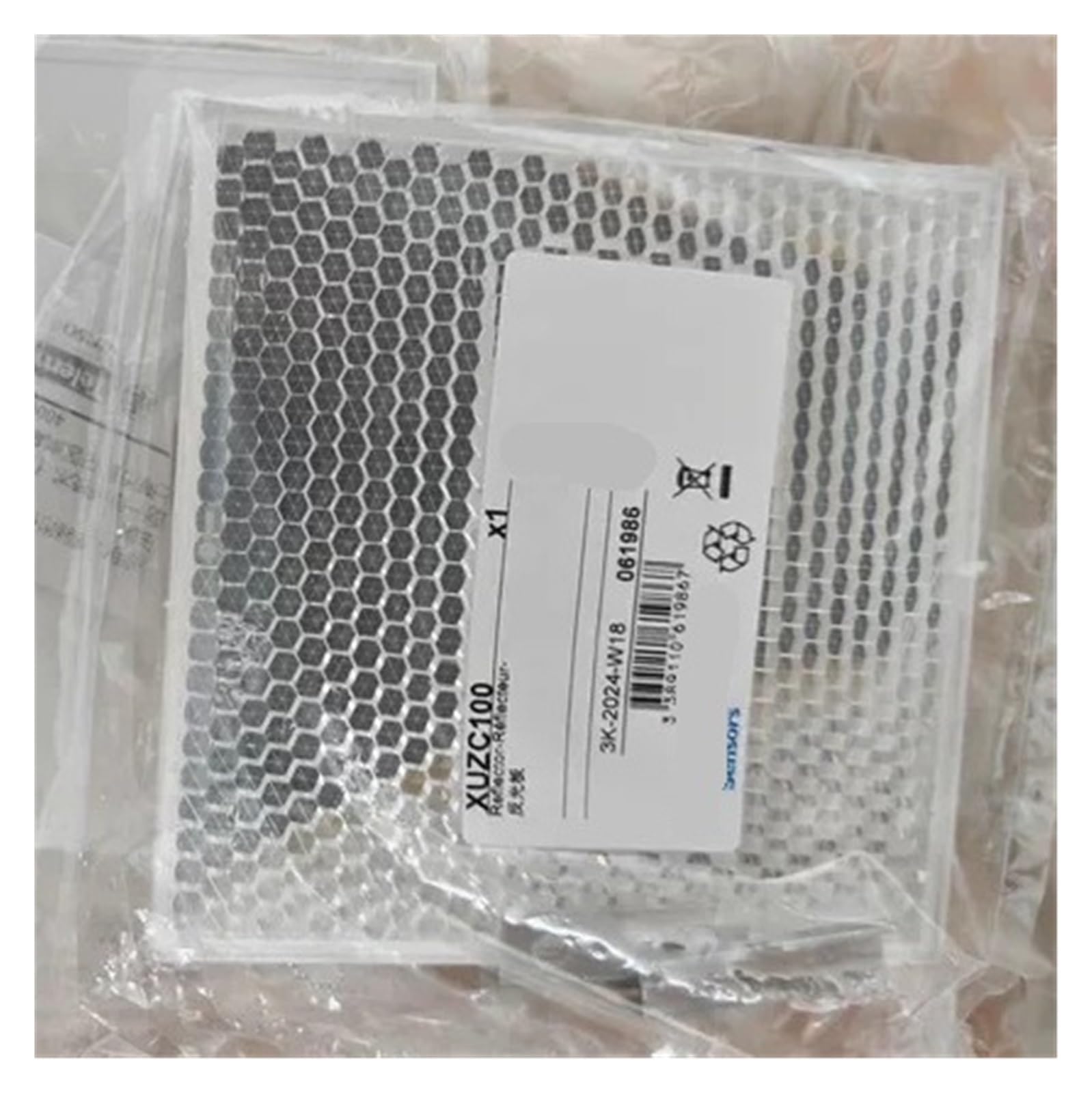 XDDQWSWA 1PCS Photoelectric switch XUZC100