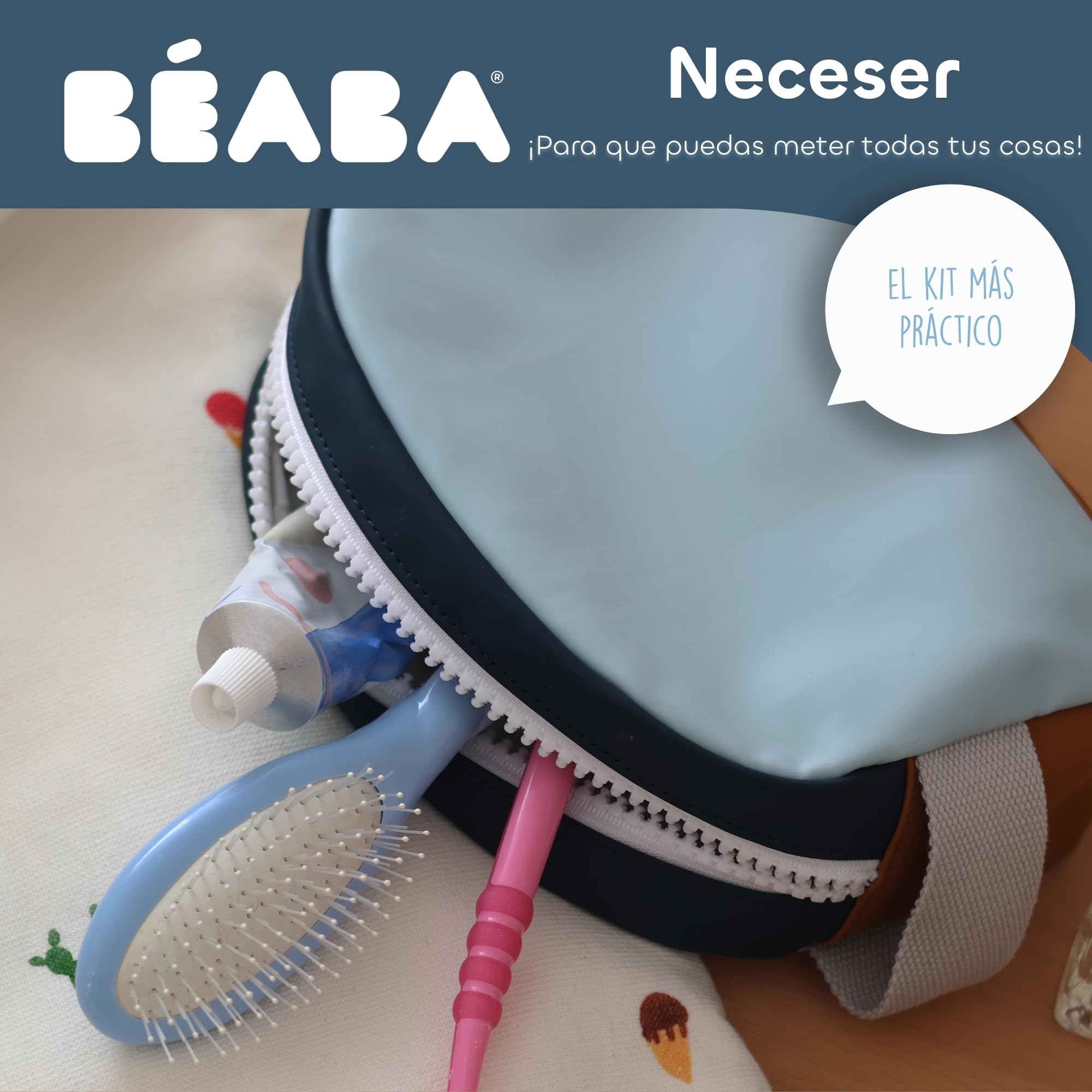 BÉABA, Neceser para bebé/niño, Impermeable, Gran capacidad 2,5L, Gran abertura con cremallera, Etiqueta para el nombre, Efecto chicle, Faro, Azul noche