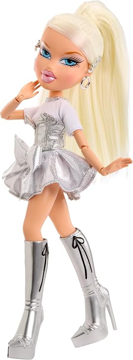 Bratz Charmz Cloe Fashion Doll with Collectible Charm Bracelet