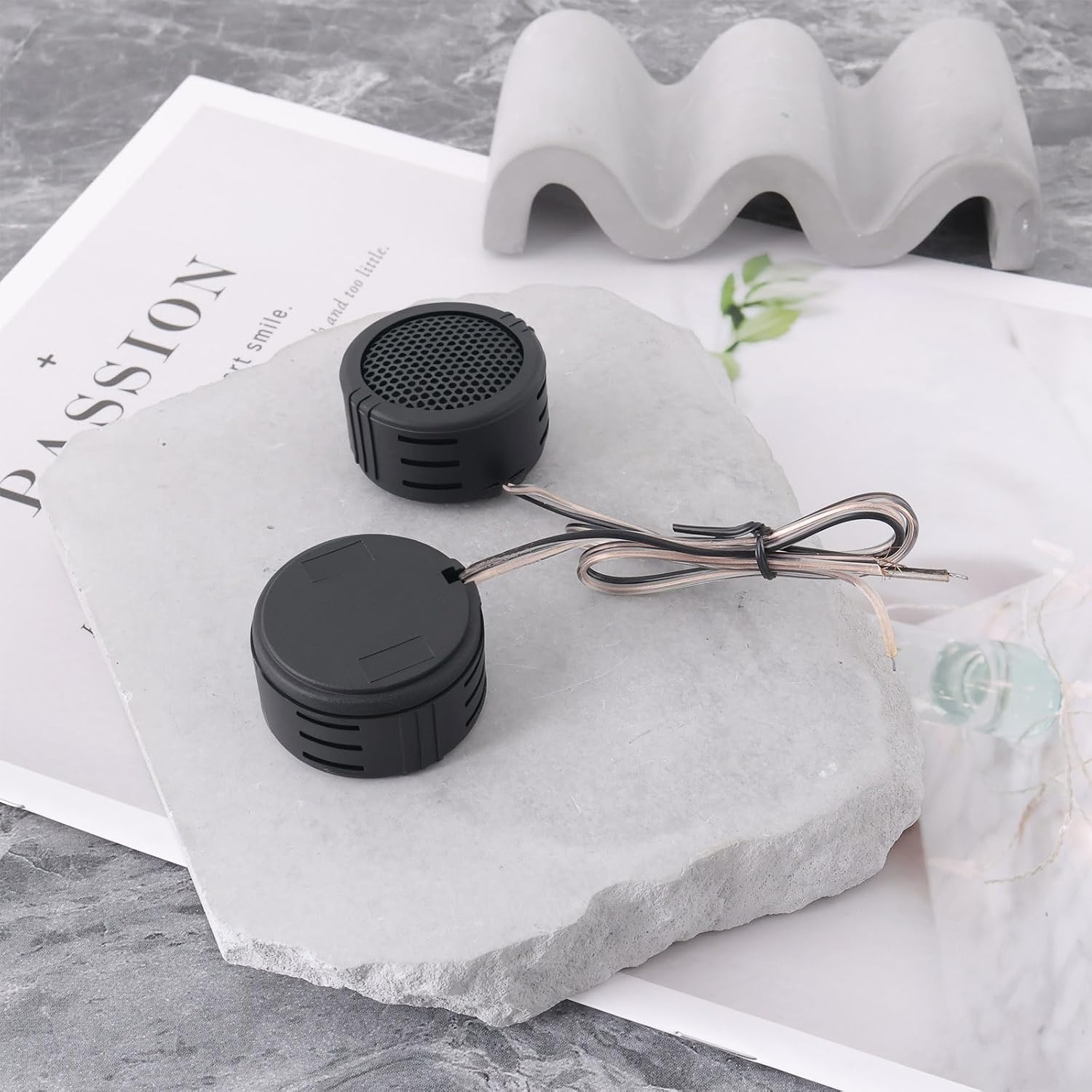 2Pcs 500W 98dB High Efficiency Mini Dome Tweeter for Car Audio System 2KHz - 20KHz Frequency Range