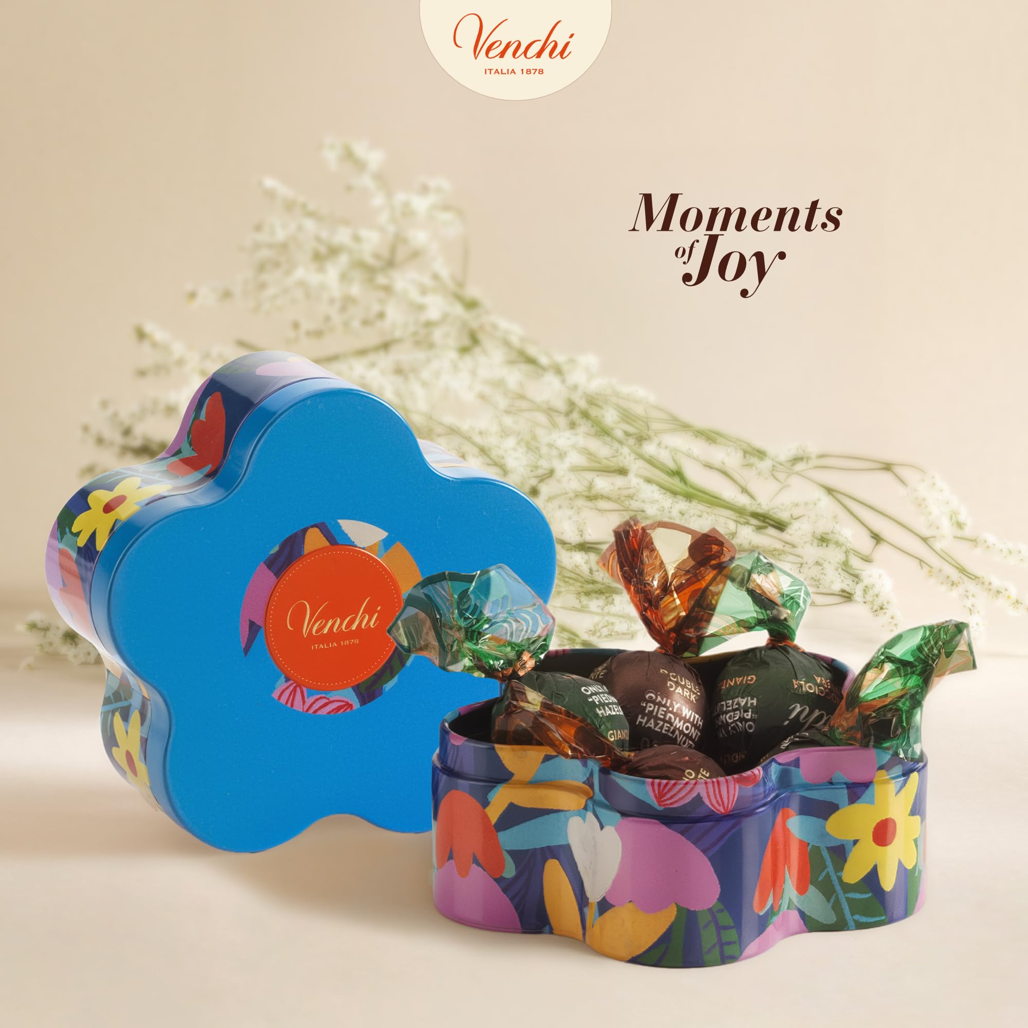 Venchi - Lata con Forma de Flor, 60 Gr, 5 Bombones Perla, Sin Gluten, Colección de Primavera Venchi, Idea de Regalo para el Día de la Madre