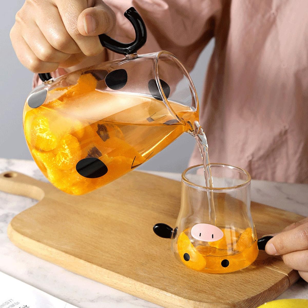 Jarra de Agua Fría de Vidrio 1800 Ml Diseño de Vaca y Taza Apilable Juego de Jarras de Cristal para Hogar y Restaurante Resistente al Calor y Frío Decoración Divertida para