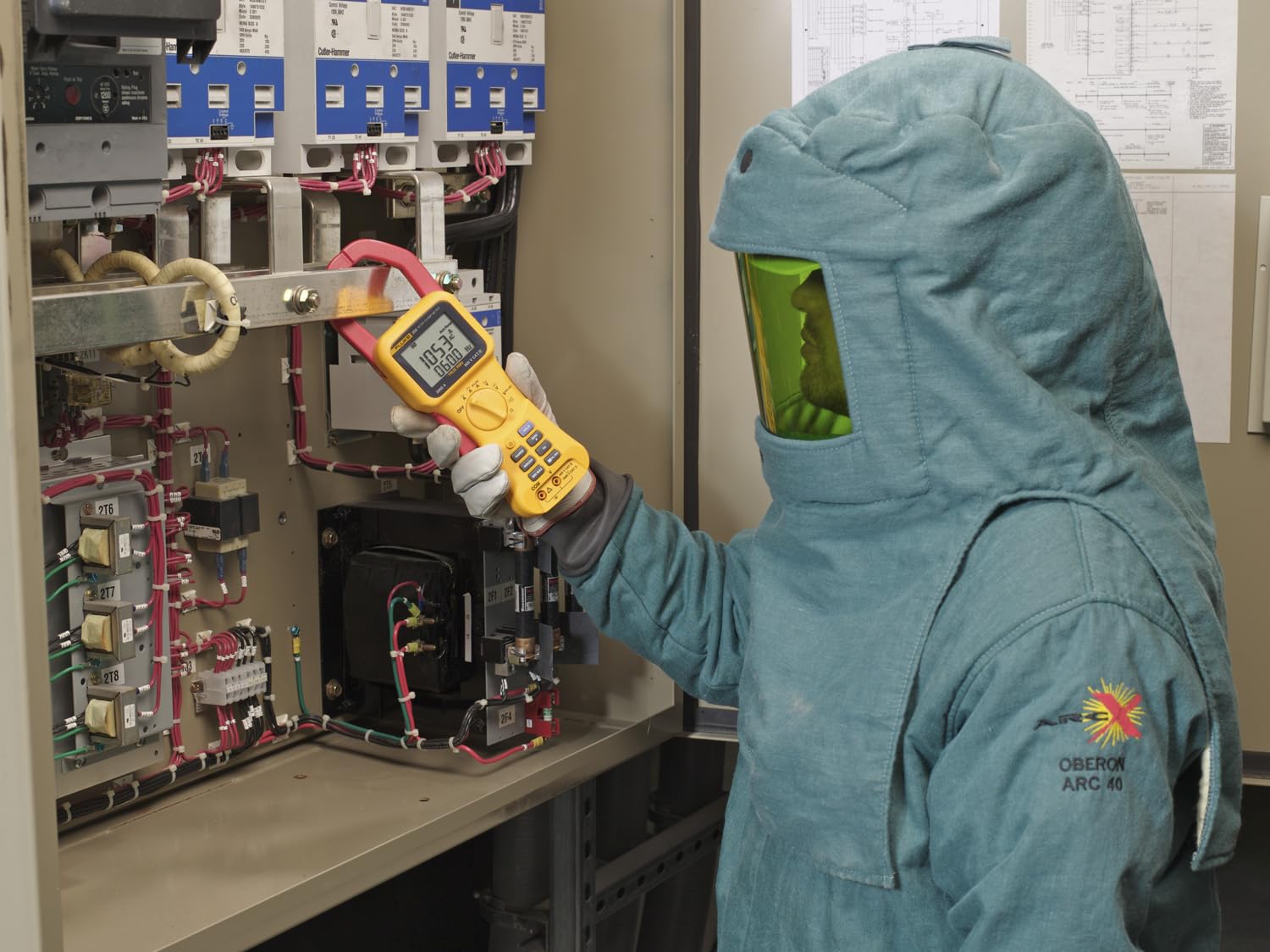 Fluke 355 Multimetro a pinza 2000A, 1000V AC/DC, frequenza e resistenza