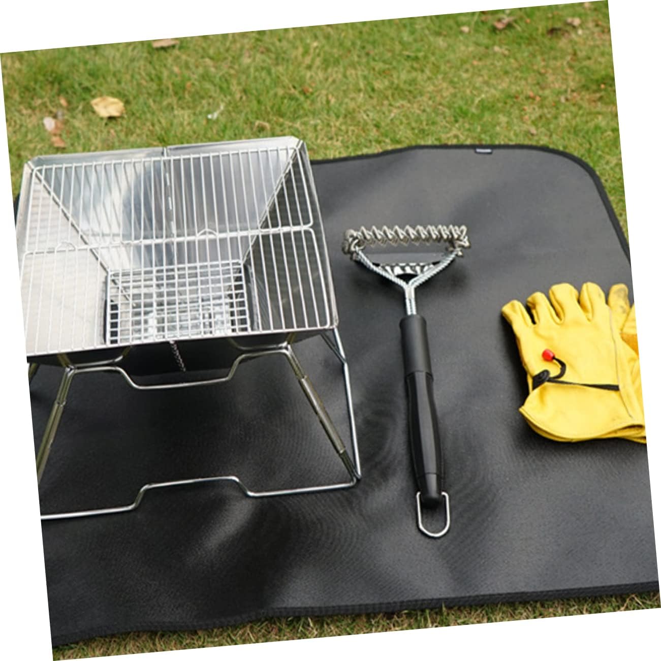 Outdoor Foldable Fireproof Insulation Mat Heat Resistant Pad for Camping BBQ and Picnics Lightweight and Portable Heat Barrier for Safe Outdoor Activities