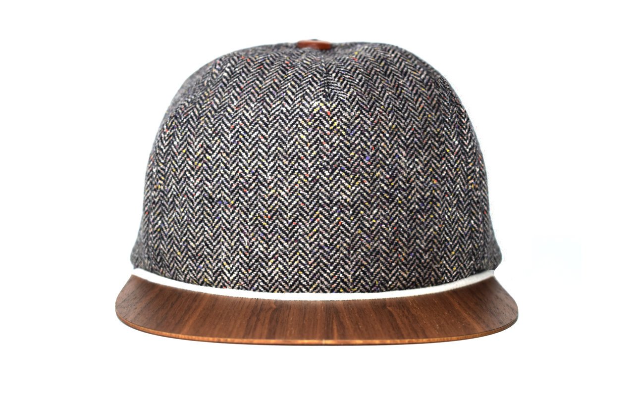 Baseball Cap Tweed with finest wooden 