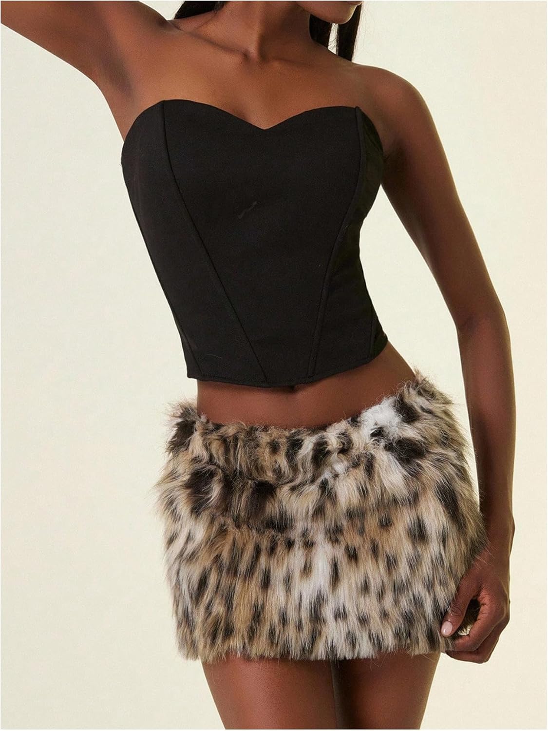 Verdusa Women's Fur Skirt Y2K Leopard Faux Mini Skirts Club Furry Fuzzy Rave Skirt Concert Outfits - Image 5