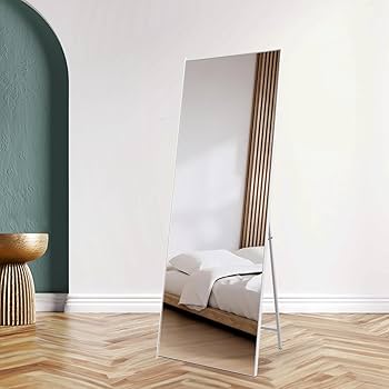 Asymmetrical Wall Mirror Is Made of Metal Frame and HD Mirror with Rounded Edges