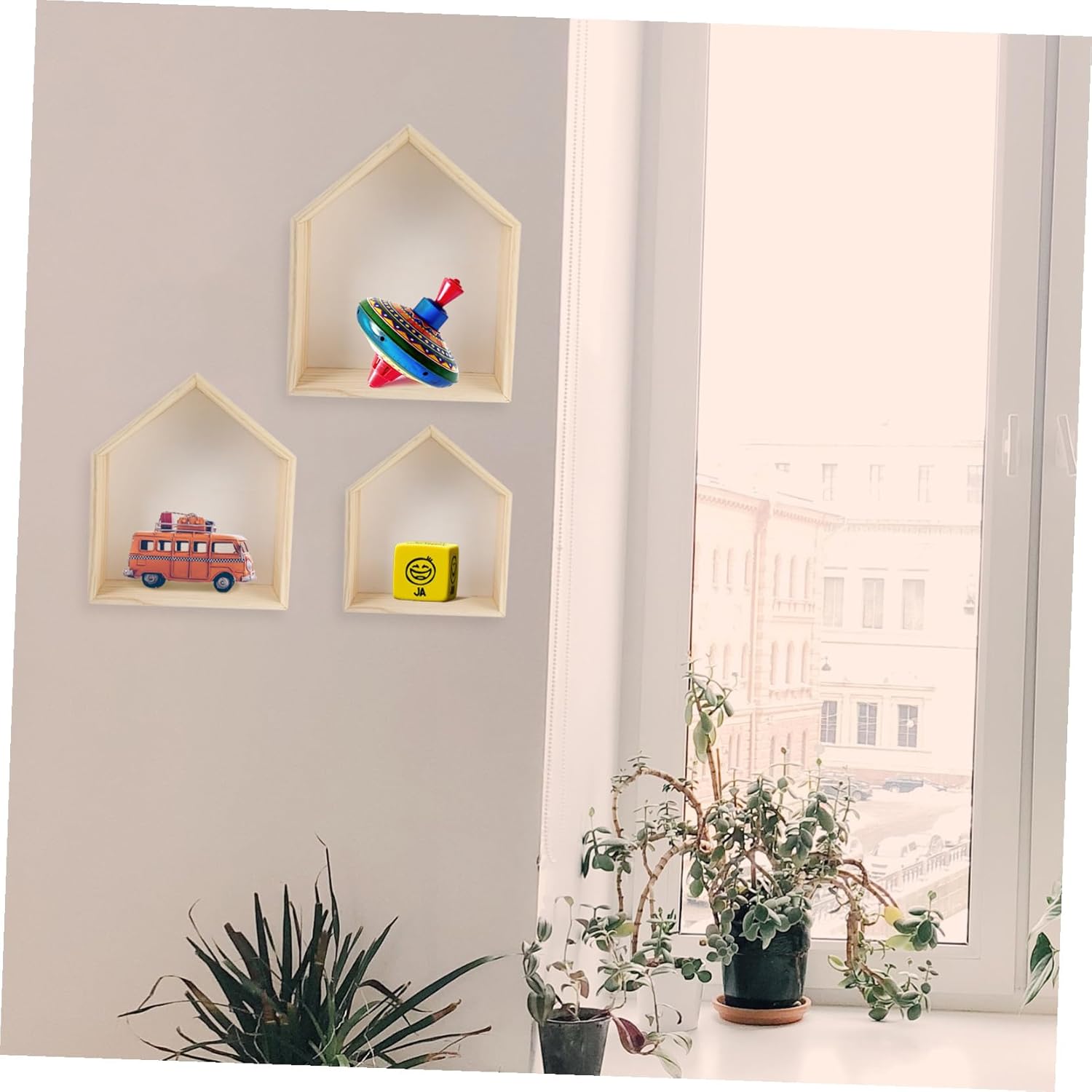 UKCOCO 3個 木製五角形ハウス型壁掛け収納ラック点 強化加工で曲がり防止 文具 観葉植物 小物整理に 実用的で温かみある北欧風