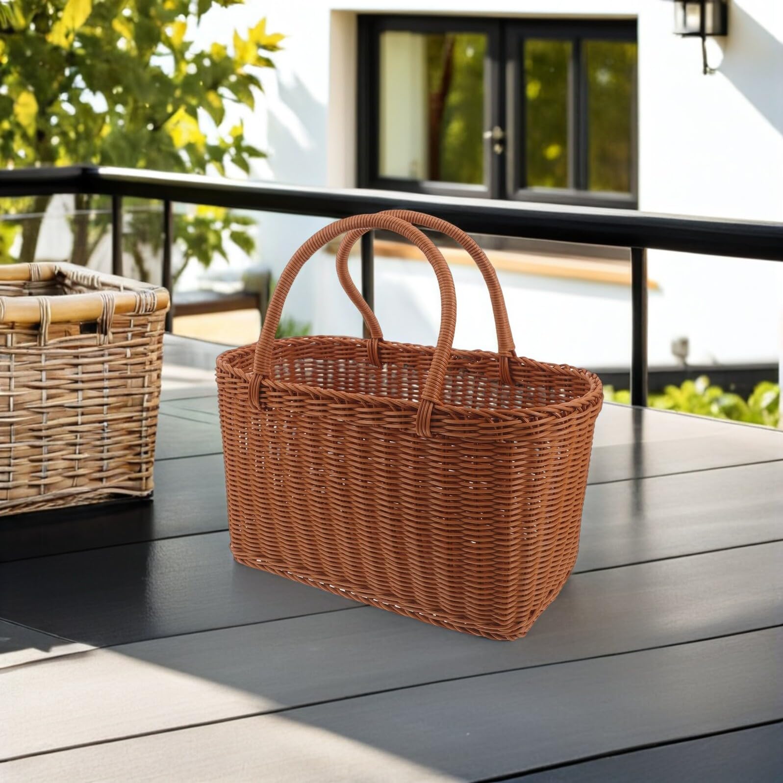 Panier Tissé Imitation Rotin Léger et Solide Cabas Paille pour Cueillette Rangement Légumes et Fruits Panier de Pique- Campagne Pratique et Portable