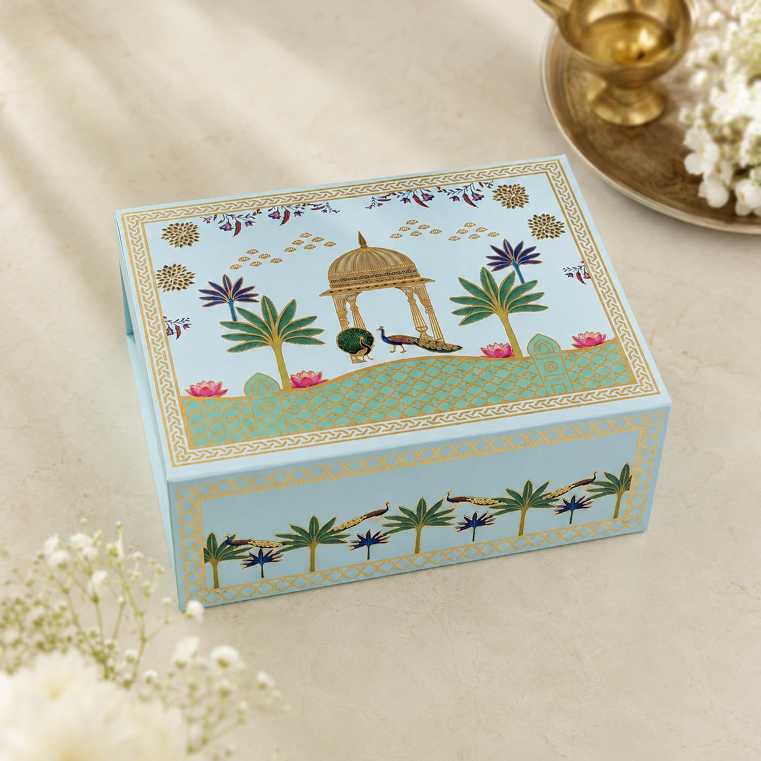 Kura by Ekhasa Large Foldable Gift Box (26.5 x 21 x 11 cm)