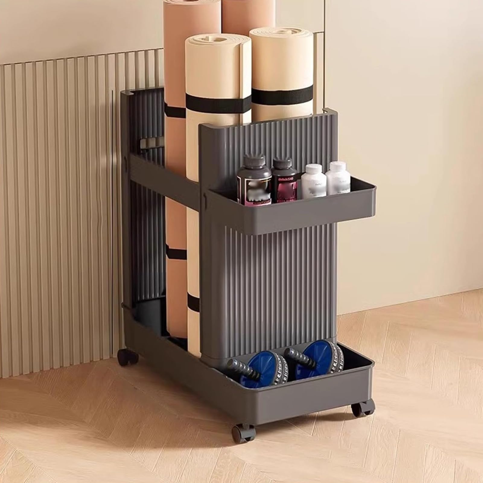 Organiseur à roulettes 2 niveaux pour équipement de gym et tapis de yoga au salon