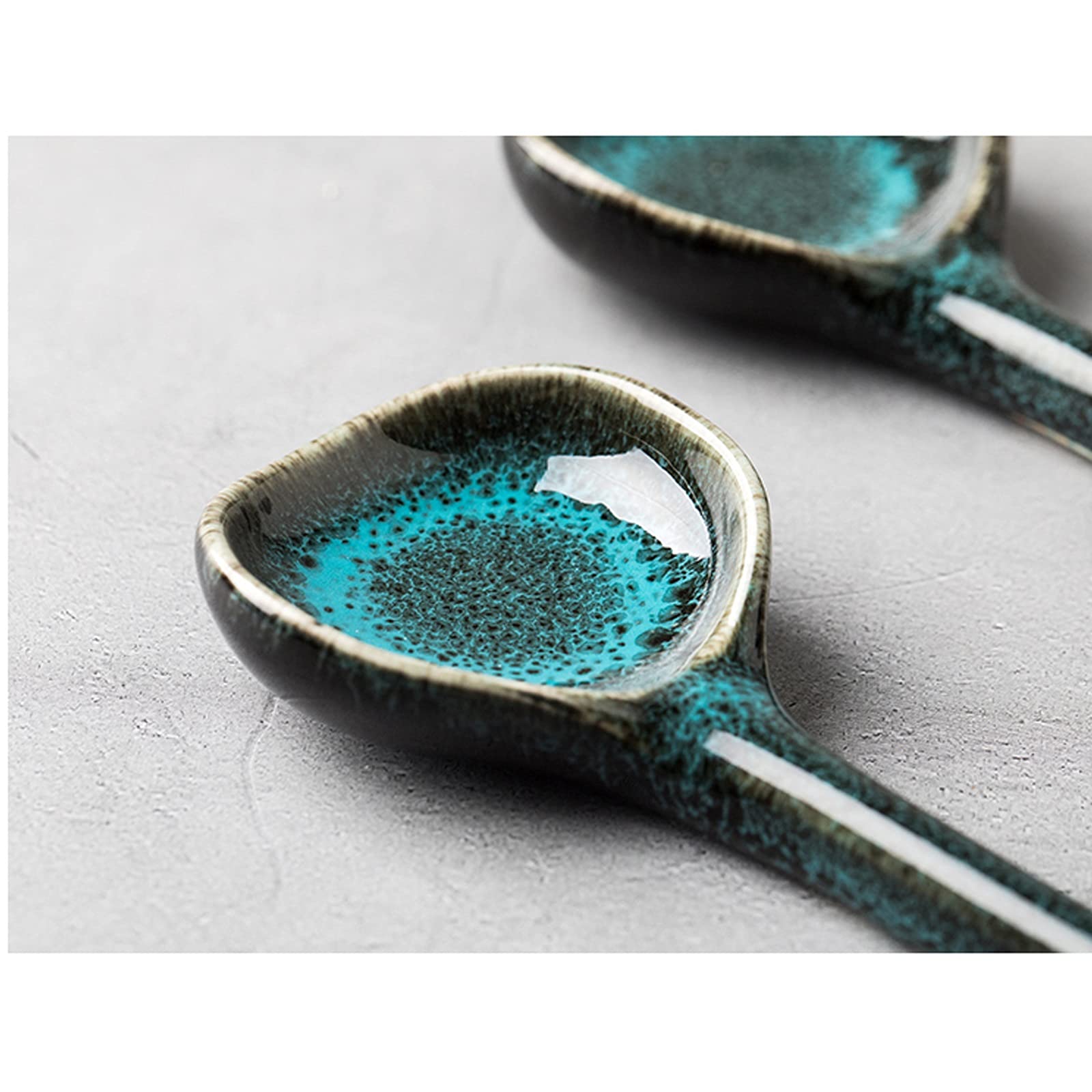 Lot de 6 cuillères en Vrac en céramique à Long Manche pour la Maison, Le Restaurant, la Salle à Manger, Petite cuillère rétro créative Ronde, Petite cuillère à Soupe, cuillères pou