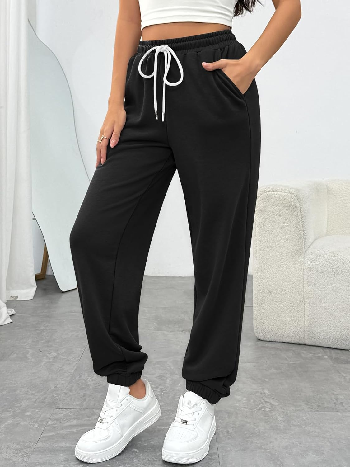 Trendy Queen Women's Sweatpants Athletic Joggers Baggy Pants Lounge Bottom 2026 Fall Fashion with Pockets - Image 2