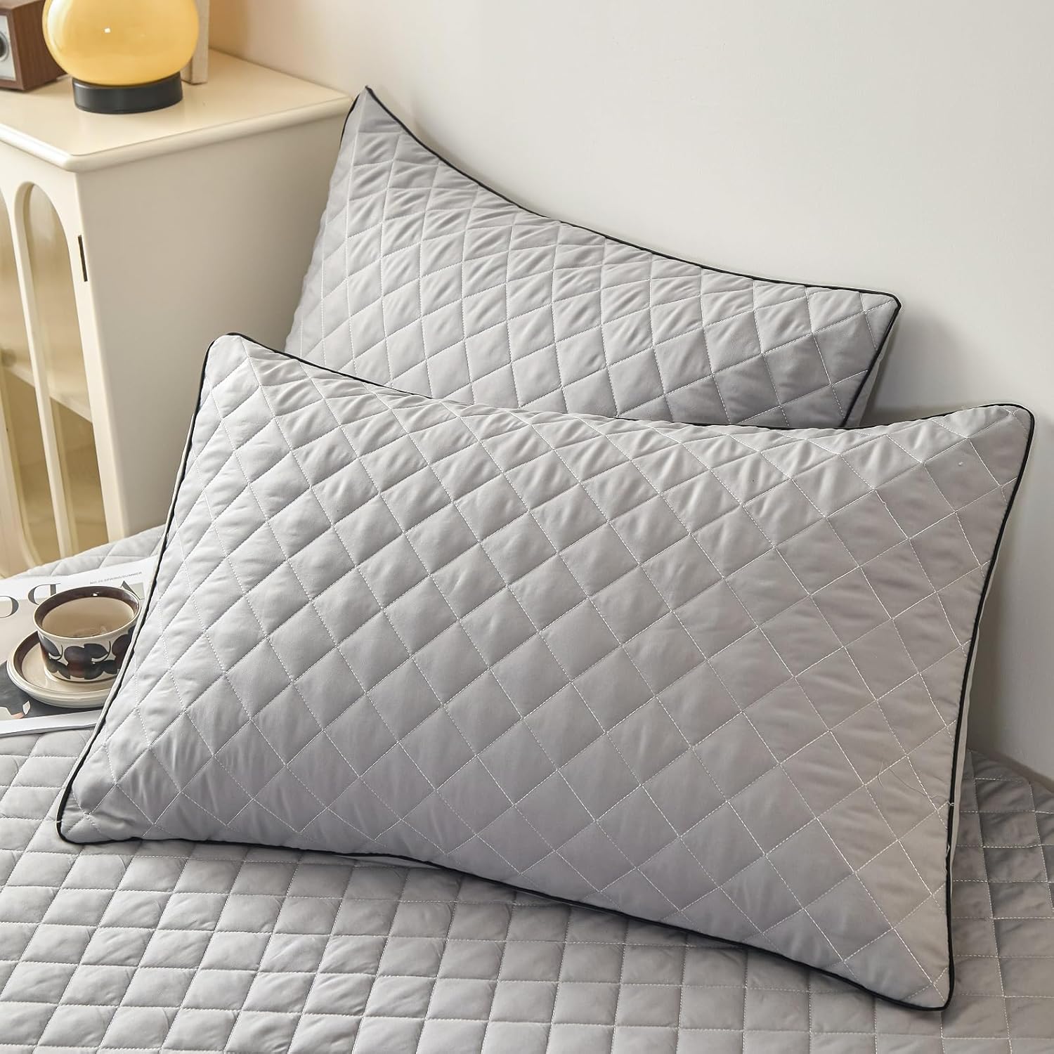 Queen Size Waterproof Mattress Protector & Cover - Fitted Design with 17" Stretch Deep Pockets,Leak-Proof, Urine & Stain Resistant,Non-Slip Elastic Edges(1 Mattress Cover + 2 Pillowcases)(60"x80")