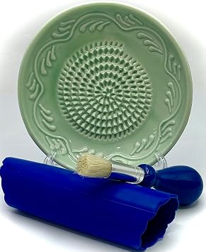 BonCera, All-in-one Premium Ceramic Garlic Grater Plate 4-Piece Set - Turquoise Green Floral Edge Design - For Garlic, Ginger, Chocolate, and more! - with 5" Plate, Peeler, Brush, and Stand