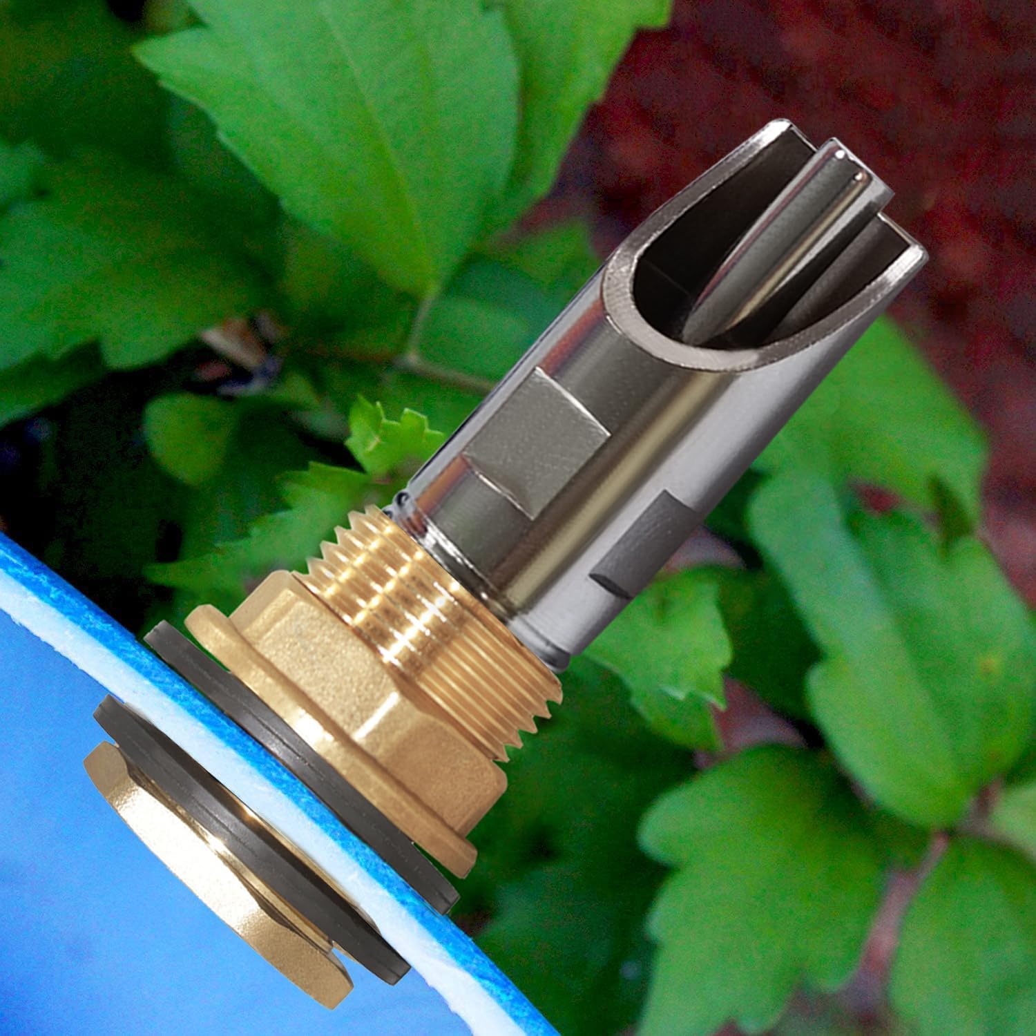 Joywayus 10 bebederos automáticos de acero inoxidable de 1/2 para pezón de cerdo + 10 piezas de conector de tanque de agua de latón de 1/2 hembra a 3/4 macho, kit de montaje de mamparo para cerdas,