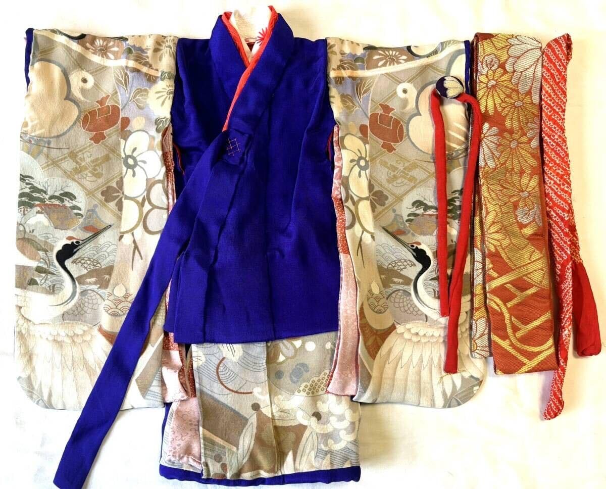 Amazon.co.jp: 人形の着物(12号相当)大振袖 アンティーク絹錦紗 紺紫地  