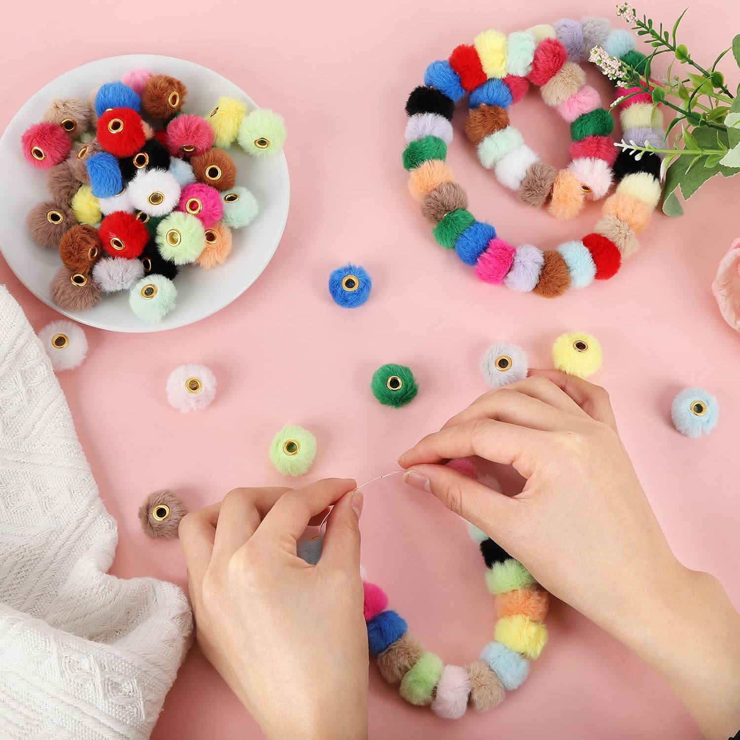 200 Pcs Fluffy Faux Fur Pom Pom Beads 20 Colors Pom Poms for Crafts Beads for Pens Beadable Items for DIY Pens Jewelry Keychain Making and Handicrafts Accessories
