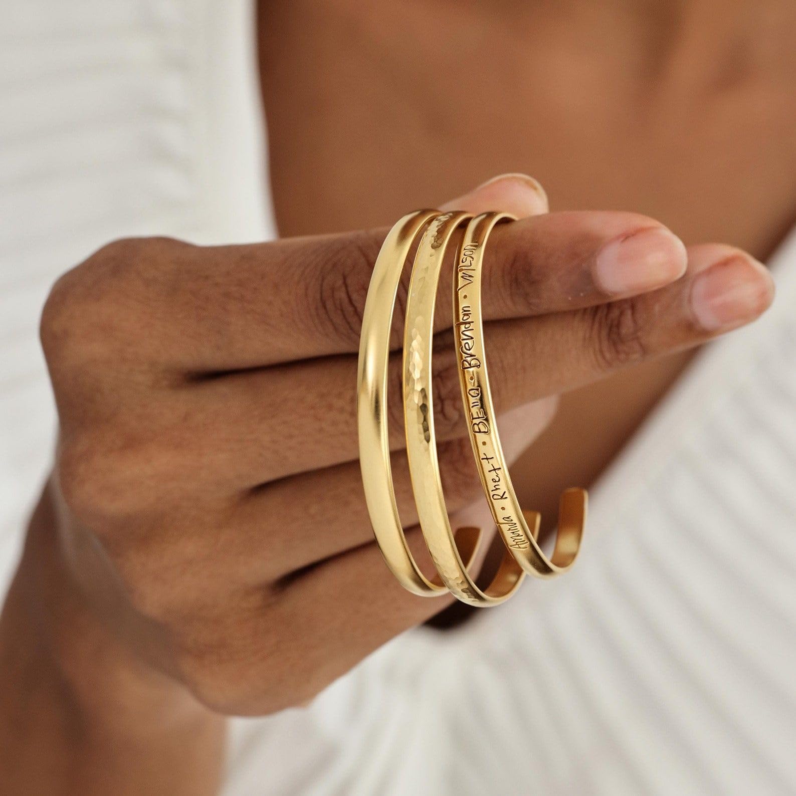 Bracciale rigido con incisione a mano | Bracciale rigido personalizzato con incisione | Matrimonio | Commemorazione - Natale