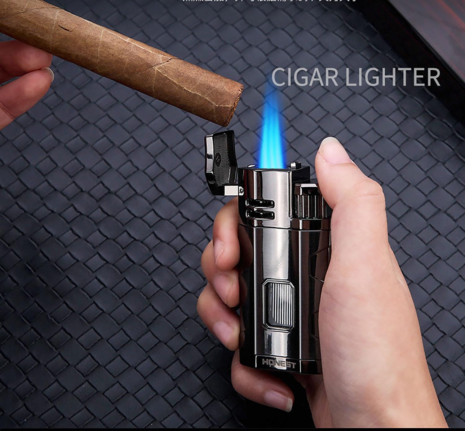 Professionnel Cigare Plus Léger Butane Rechargeable à Flamme Triple Jet avec Fenêtre à Gaz Visible pour Poinçon à Cigare (Butane Non Inclus)