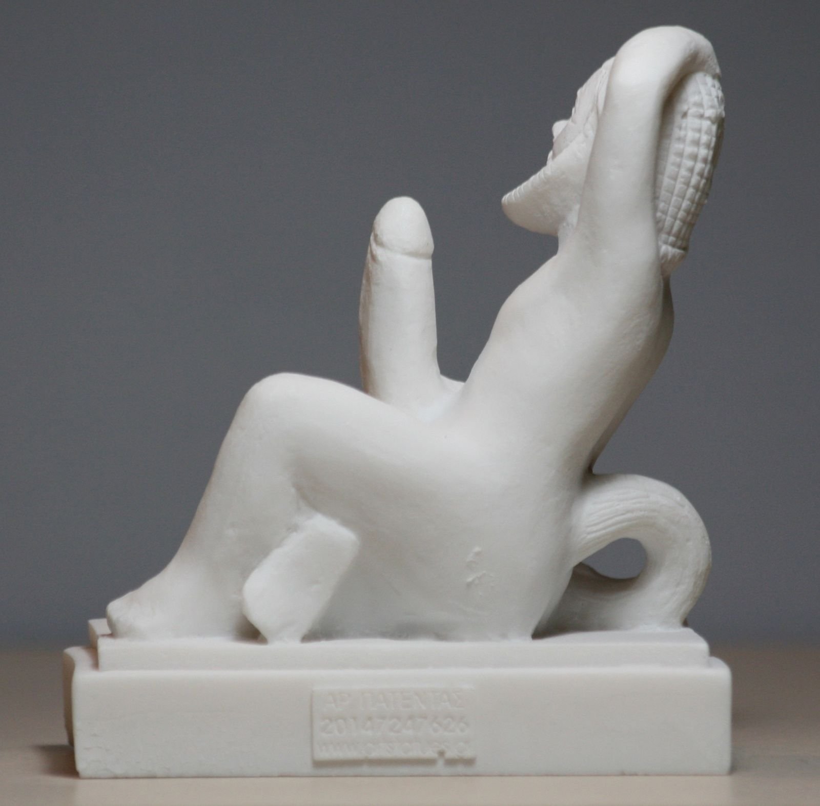 greekartshop Satyr Faunus Faun Phallus nackt männliche Alabaster-Statue Skulptur 11 cm