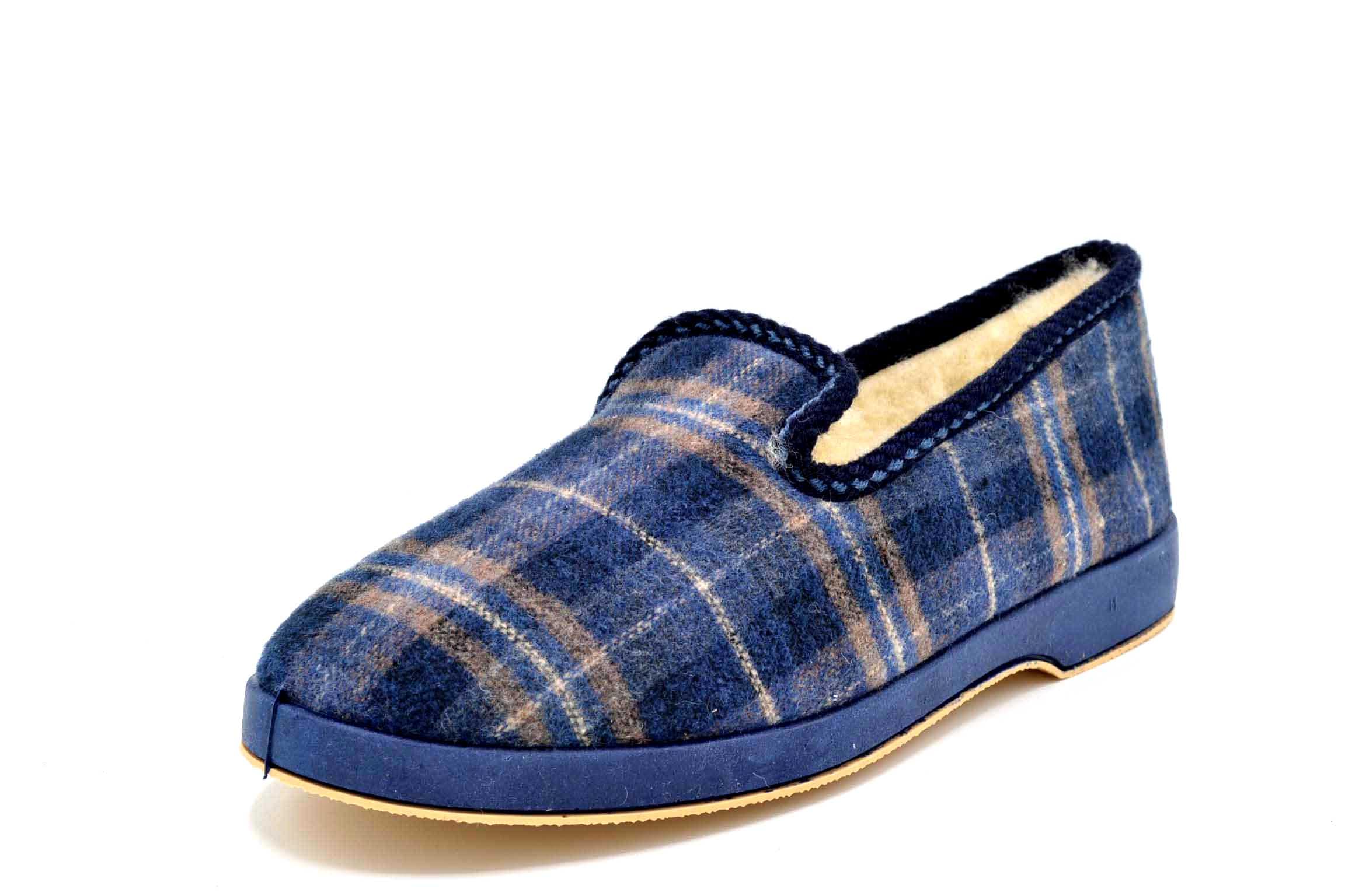 Checkered cloth house slippers with pure virgin wool | Warm, comfortable and non-slip | Made in Spain