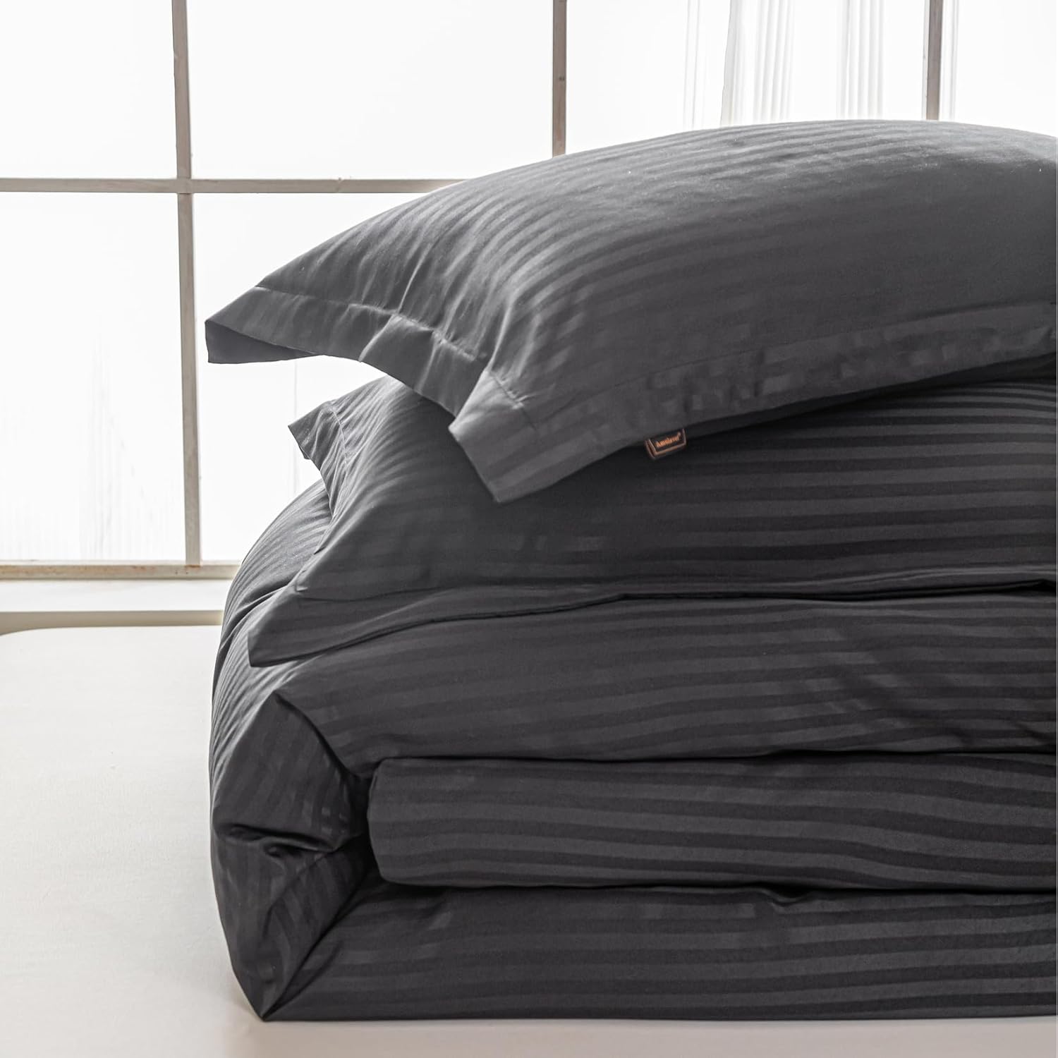 Hotel Duvet Cover Set Queen Size Black Microfiber Satin Striped Hotel Luxury Comforter Cover 3 Piece Set with Zipper Closure & Corner Ties Wrinkle Free Hypoallergenic Soft Breathable
