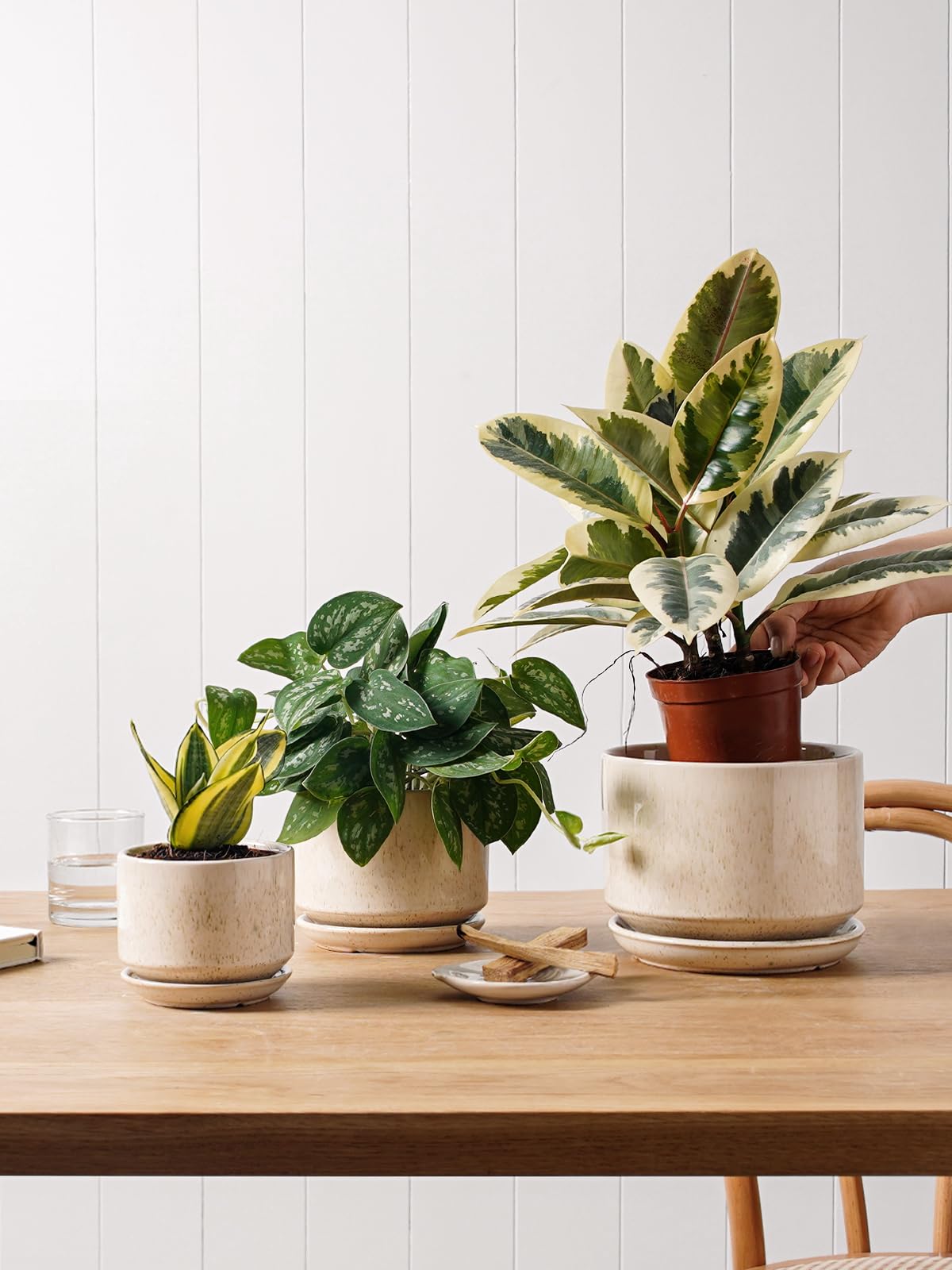 LE TAUCI Keramik Blumentopfe, 11+13+17 cm Durchmesser Klein Übertöpfe Set, Blumentopf für Zimmerpflanzen mit Untersetzer und Abflussloch, 3er Pack, Reaktive Glasur Beige