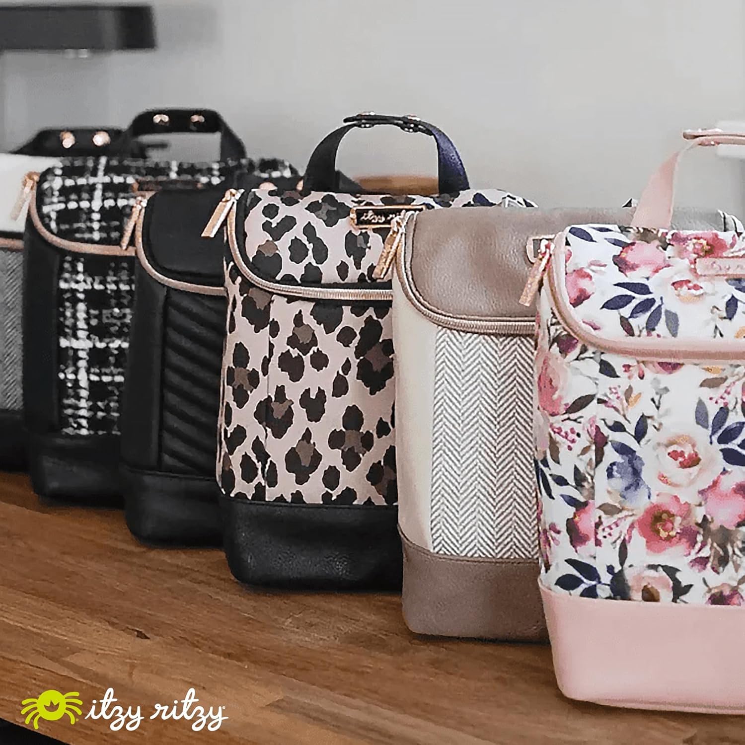 Itzy Ritzy Sac Isotherme pour Bouteille - Garde Les Bouteilles au Chaud ou au Frais - Peut contenir 3 Bouteilles et Dispose d'une Poche intérieure pour Poche de Glace (Non Incluse)